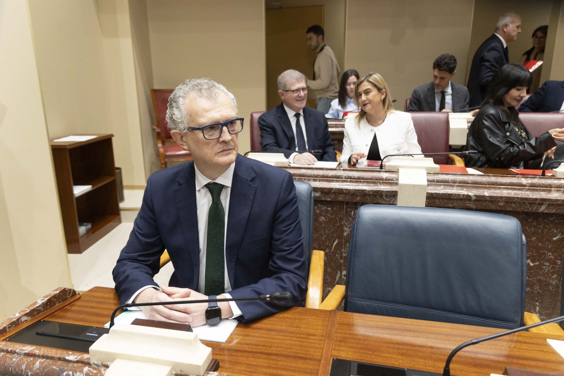 El Pleno de la Asamblea Regional de este viernes, en imágenes