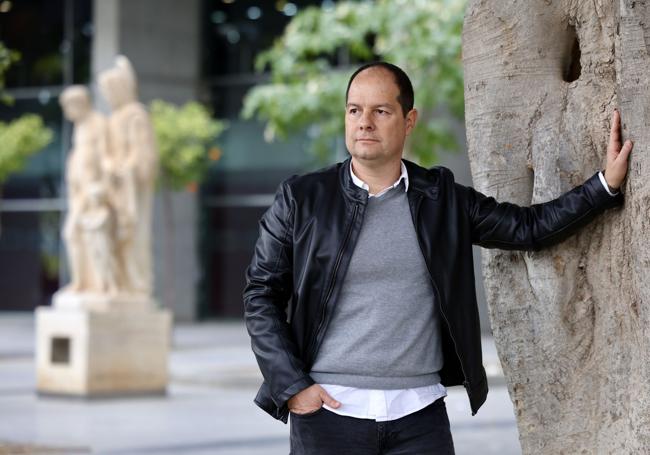 Francisco López, junto al Hospital Reina Sofía de Murcia.