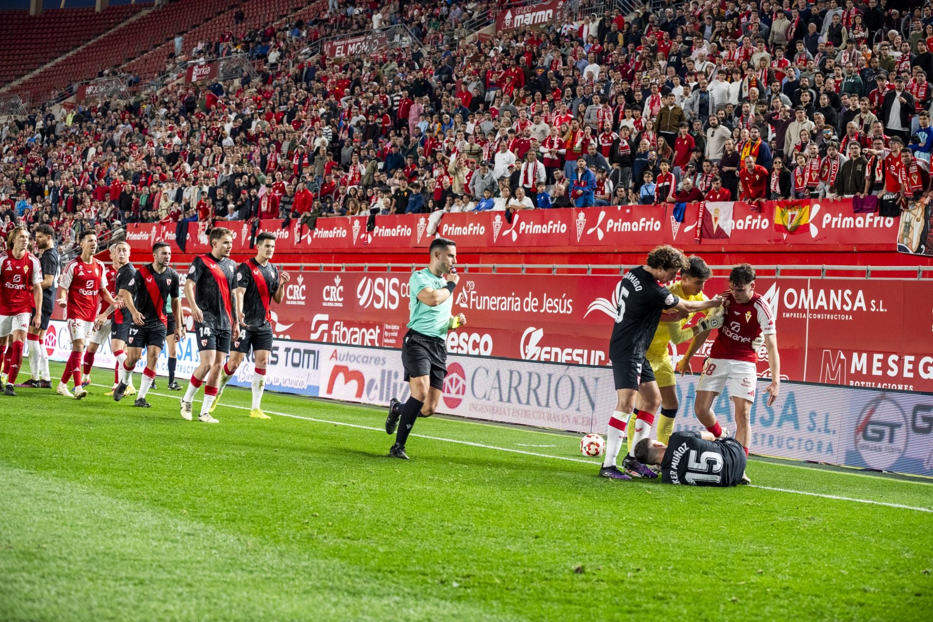 La derrota del Real Murcia frente al Sevilla Atlético, en imágenes