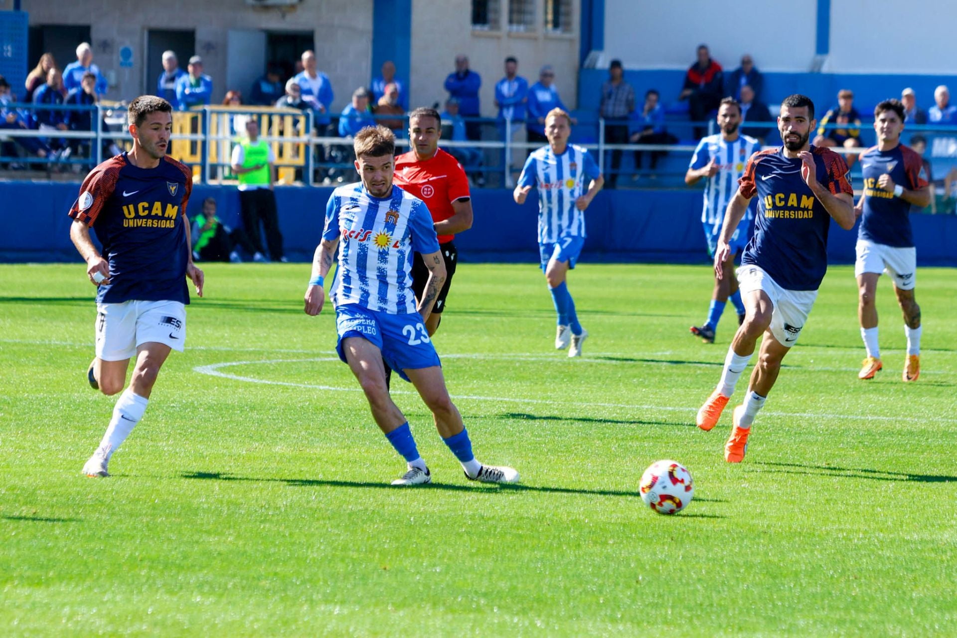 Las imágenes del Águilas-UCAM CF (2-1)