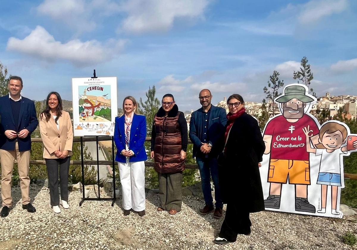 La presentación de la ilustración de Puebla, este martes, en Cehegín.