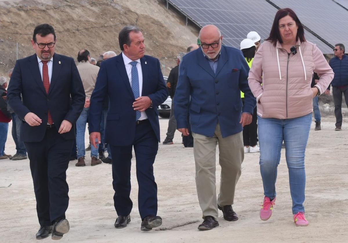 La secretaria de Estado de Agricultura y Alimentación, Begoña García, Bernal, este martes, durante la visita que ha realizado a Cieza.