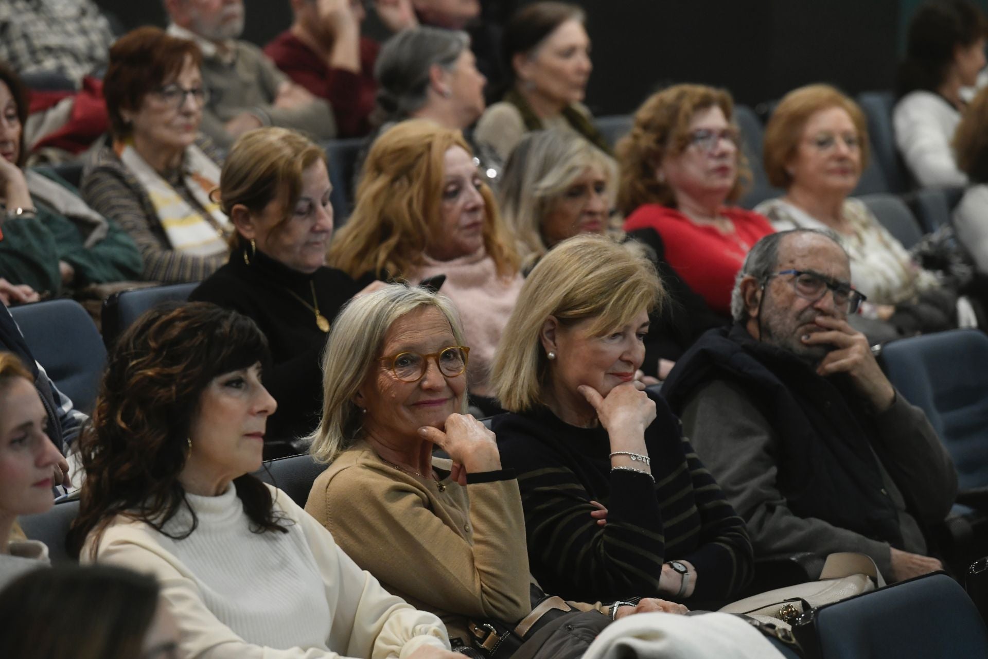 Aitor Larrabide en el Aula de Cultura de LA VERDAD, en imágenes