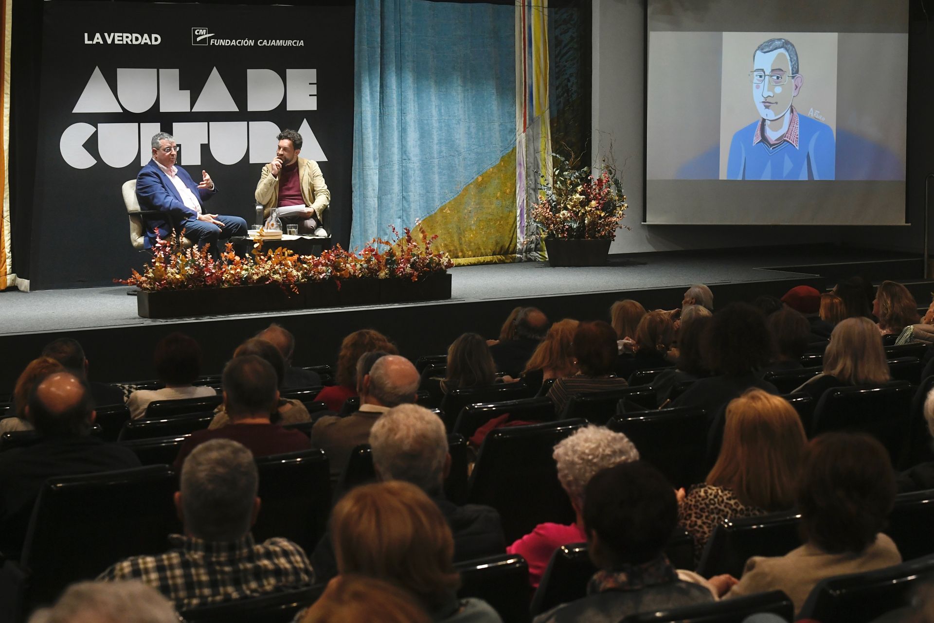 Aitor Larrabide en el Aula de Cultura de LA VERDAD, en imágenes