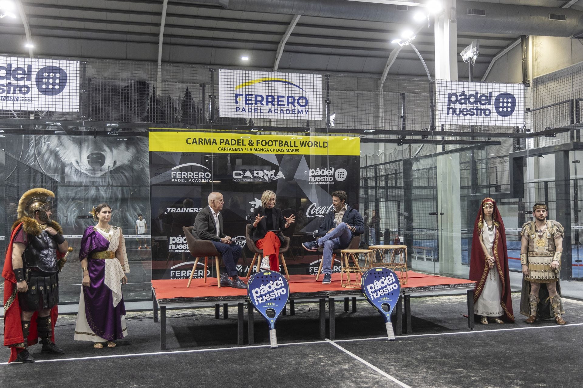 Las imágenes de Ferrero en la escuela de pádel y fútbol, CARMA Pádel &amp; Football World