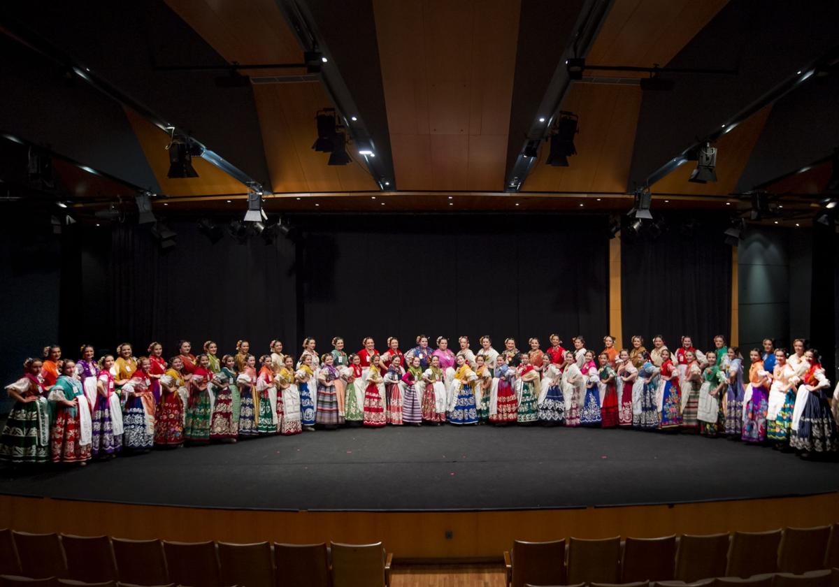 Presentación de las 62 candidatas a Reinas de la Huerta, en imágenes