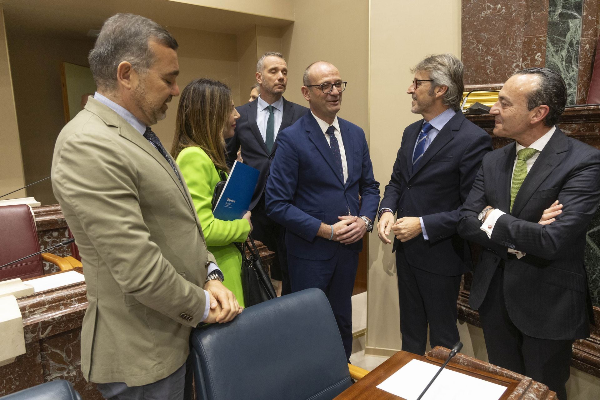 El Pleno de la Asamblea Regional de este viernes, en imágenes