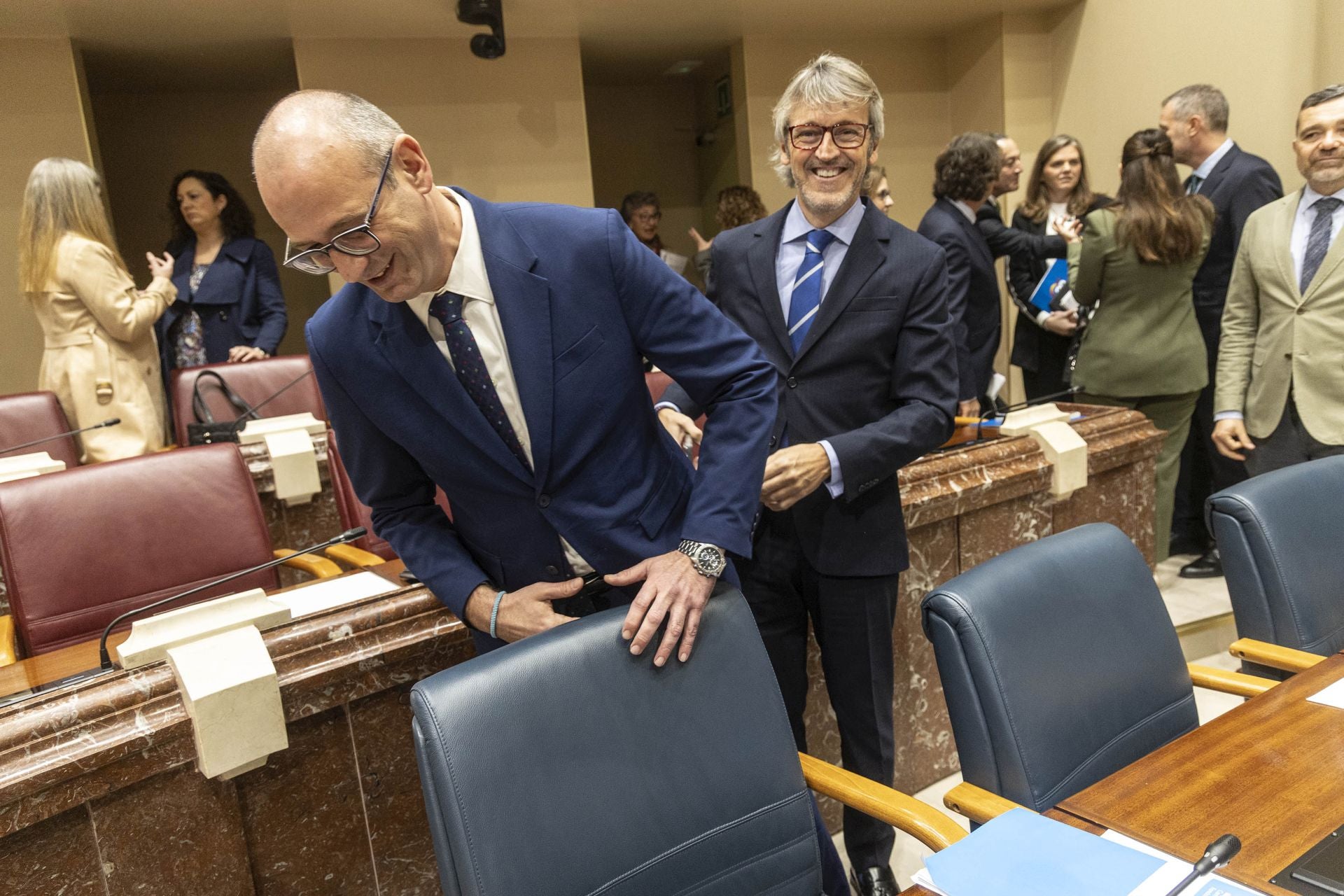 El Pleno de la Asamblea Regional de este viernes, en imágenes