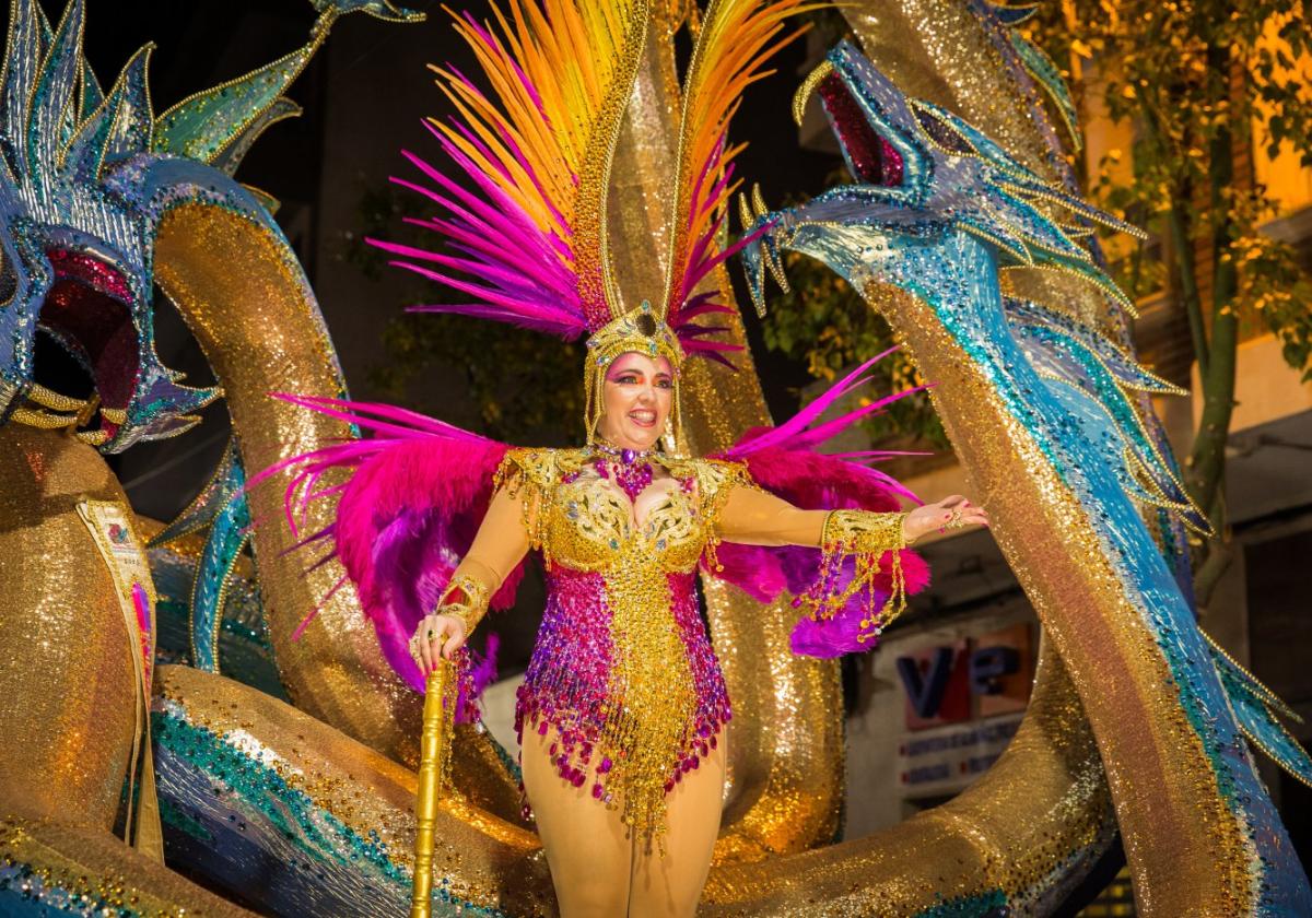 La Reina del Carnaval 2023, en el gran desfile concurso de Torrevieja.