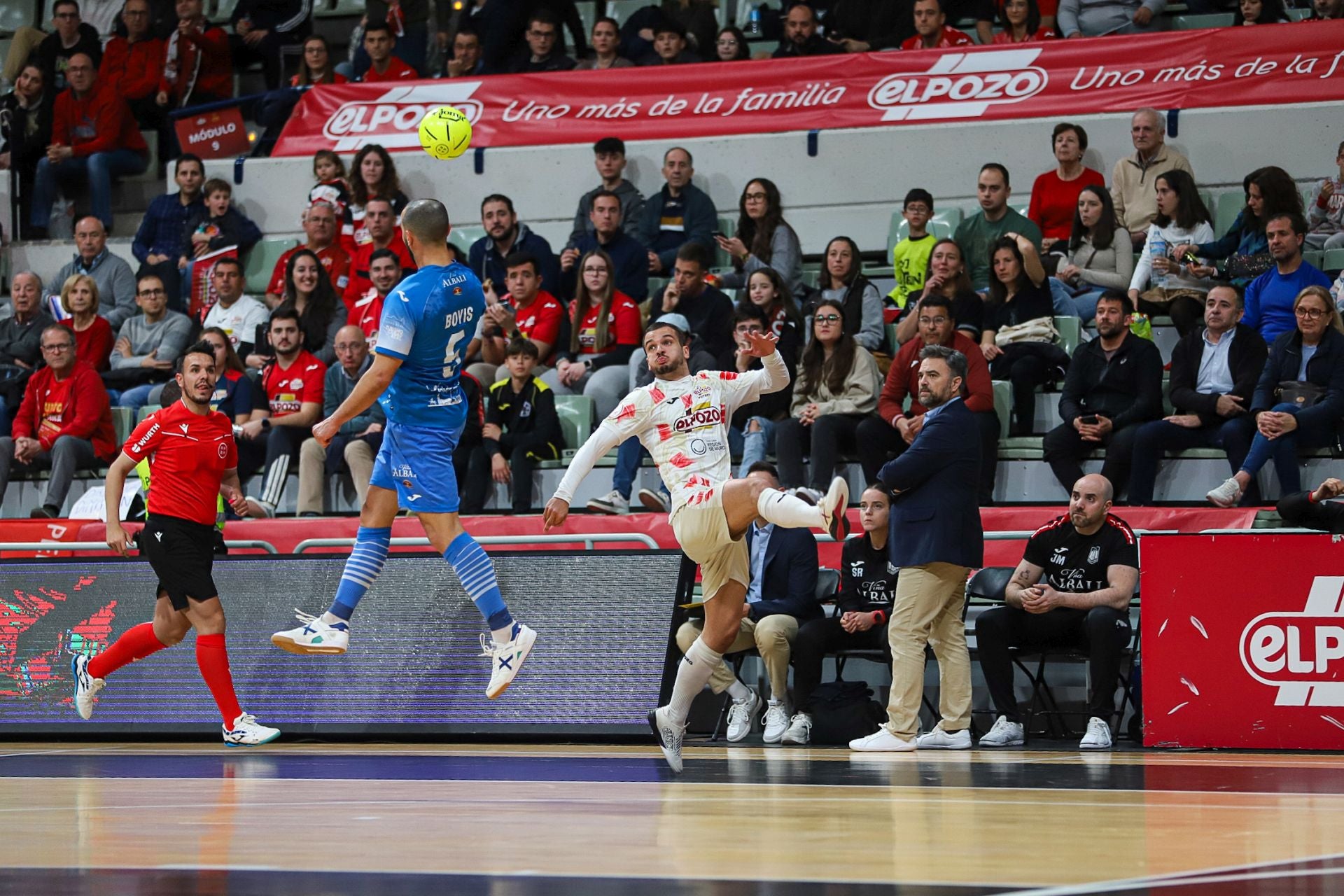 El partido entre ElPozo y Valdepeñas, en imágenes