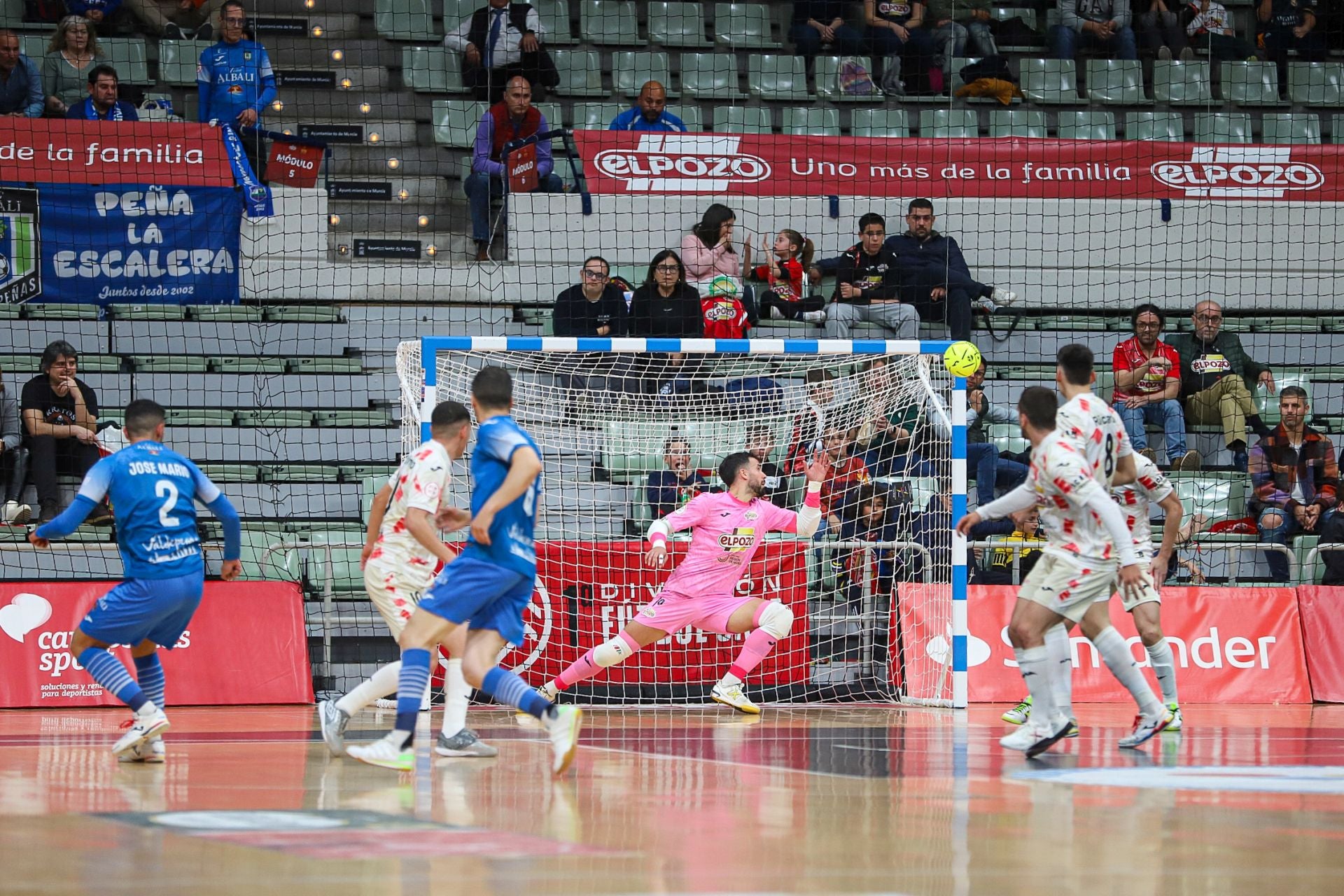 El partido entre ElPozo y Valdepeñas, en imágenes