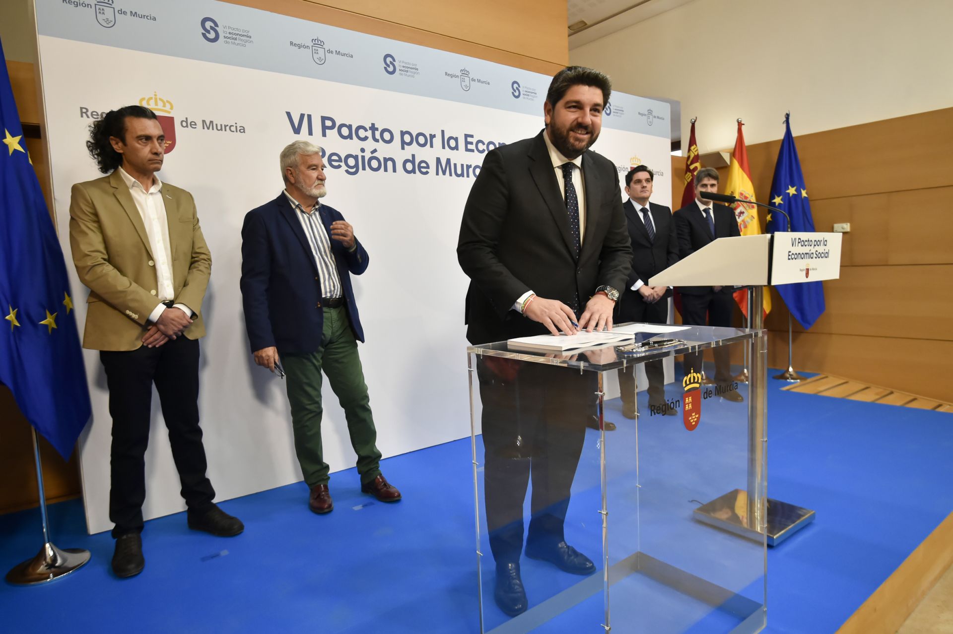 En imágenes, el acto de firma del VI Pacto por la Economía Social en la Región