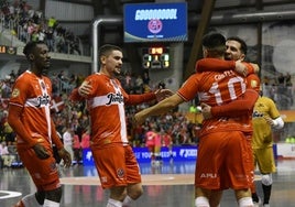 Mohoudine, Mellado, Cortés y Pablo Ramirez celebran en la final de la Supercopa.