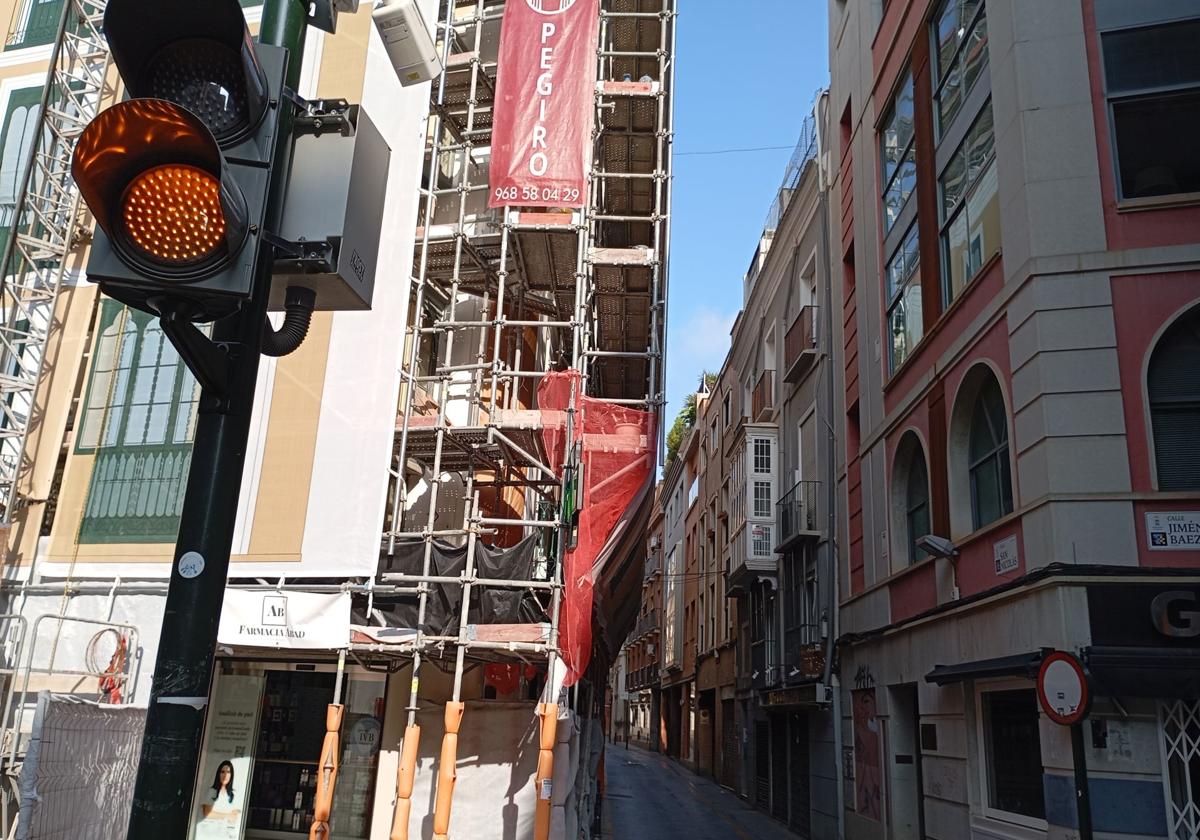 Cámara a la entrada de la calle San Nicolás de Murcia, en una imagen de archivo.