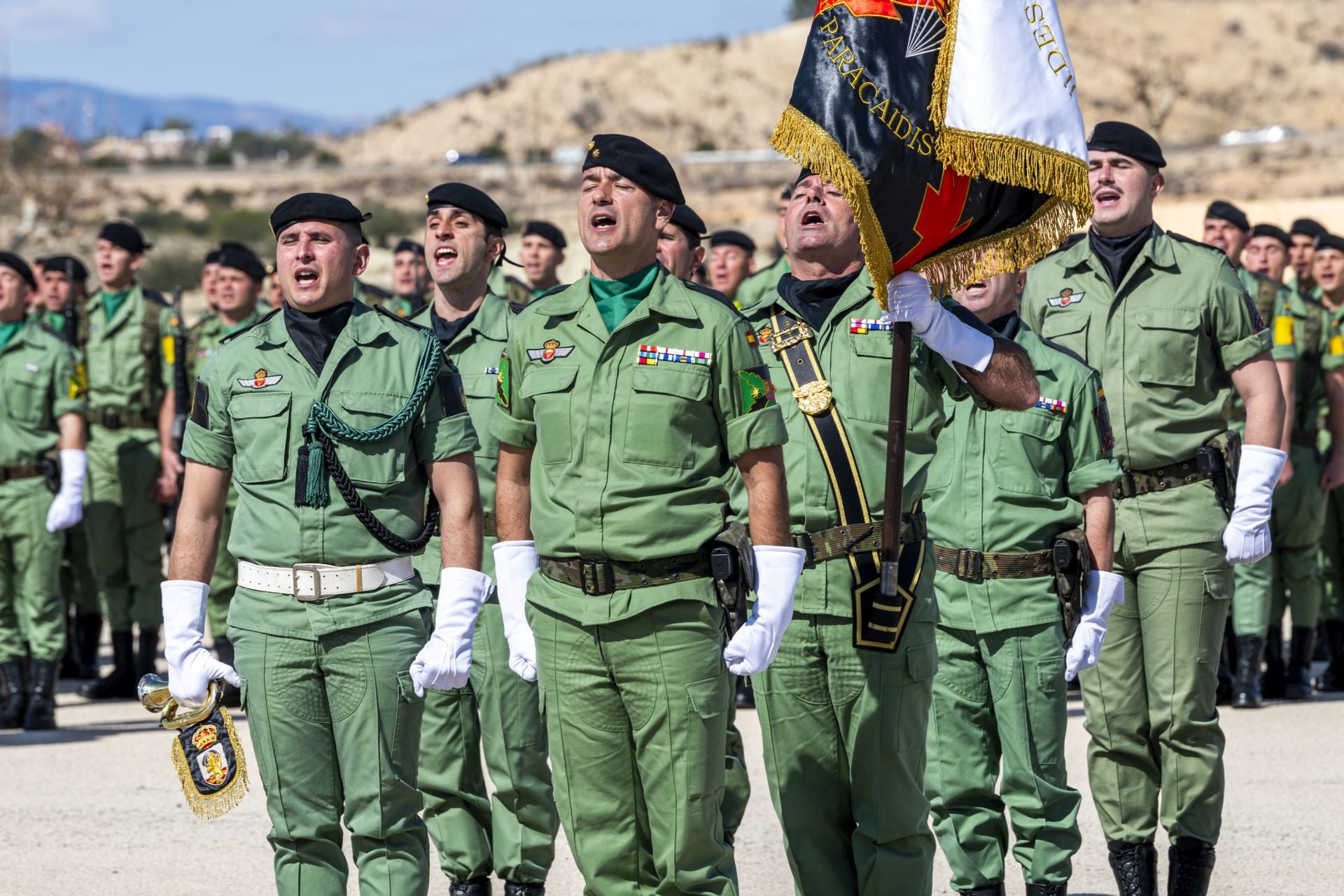 El aniversario de las Fuerzas Paracaidistas del Ejército de Tierra, en imágenes