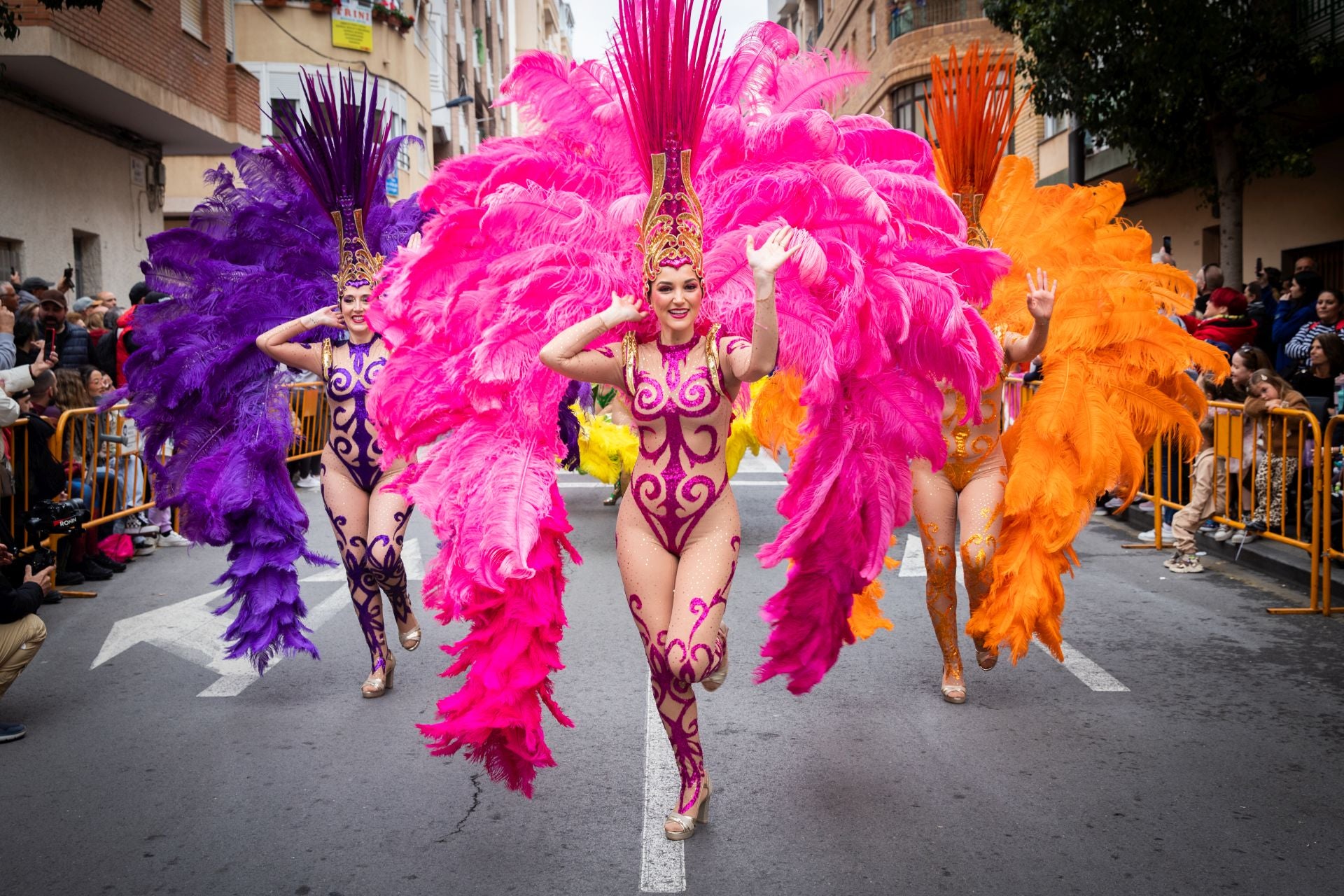 El desfile concurso del Carnaval de Torrevieja, en imágenes