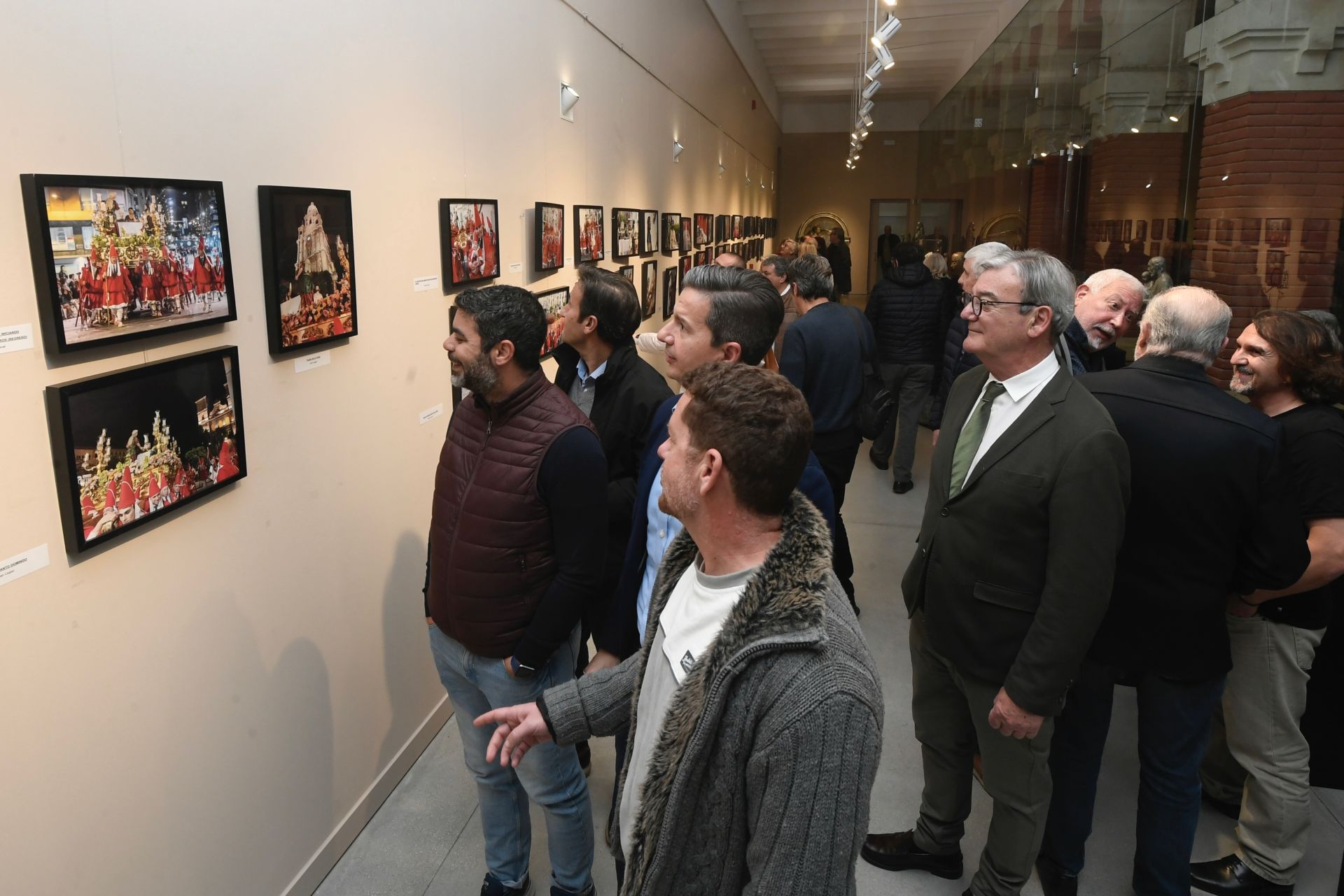 La exposición del 40 aniversario del paso de Jesús en casa de Lázaro, en imágenes