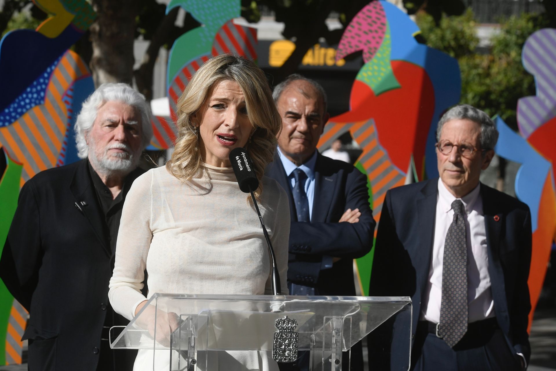 Inauguración de la obra de Cristóbal Gabarrón en la plaza de Santo Domingo de Murcia, en imágenes