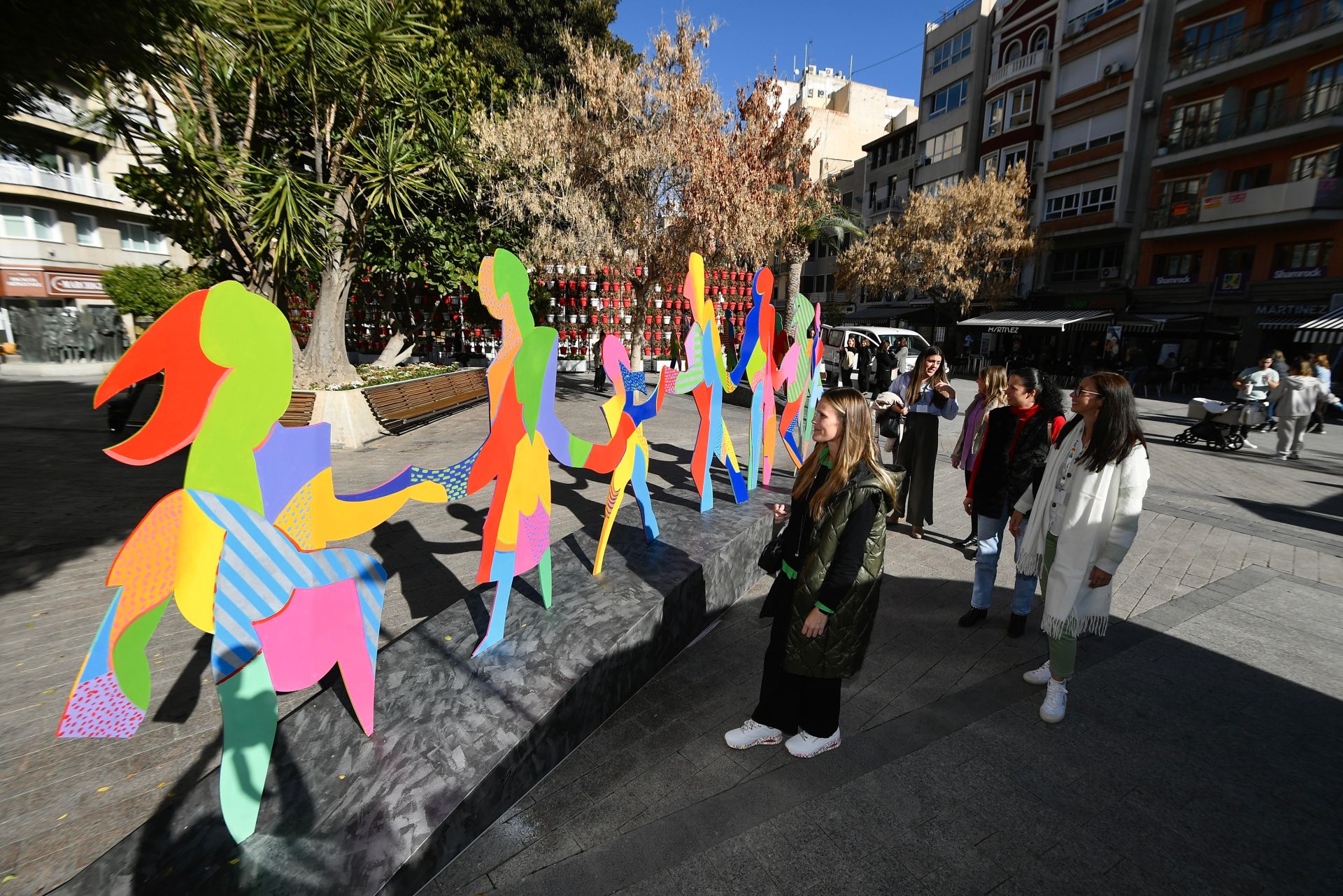 Inauguración de la obra de Cristóbal Gabarrón en la plaza de Santo Domingo de Murcia, en imágenes