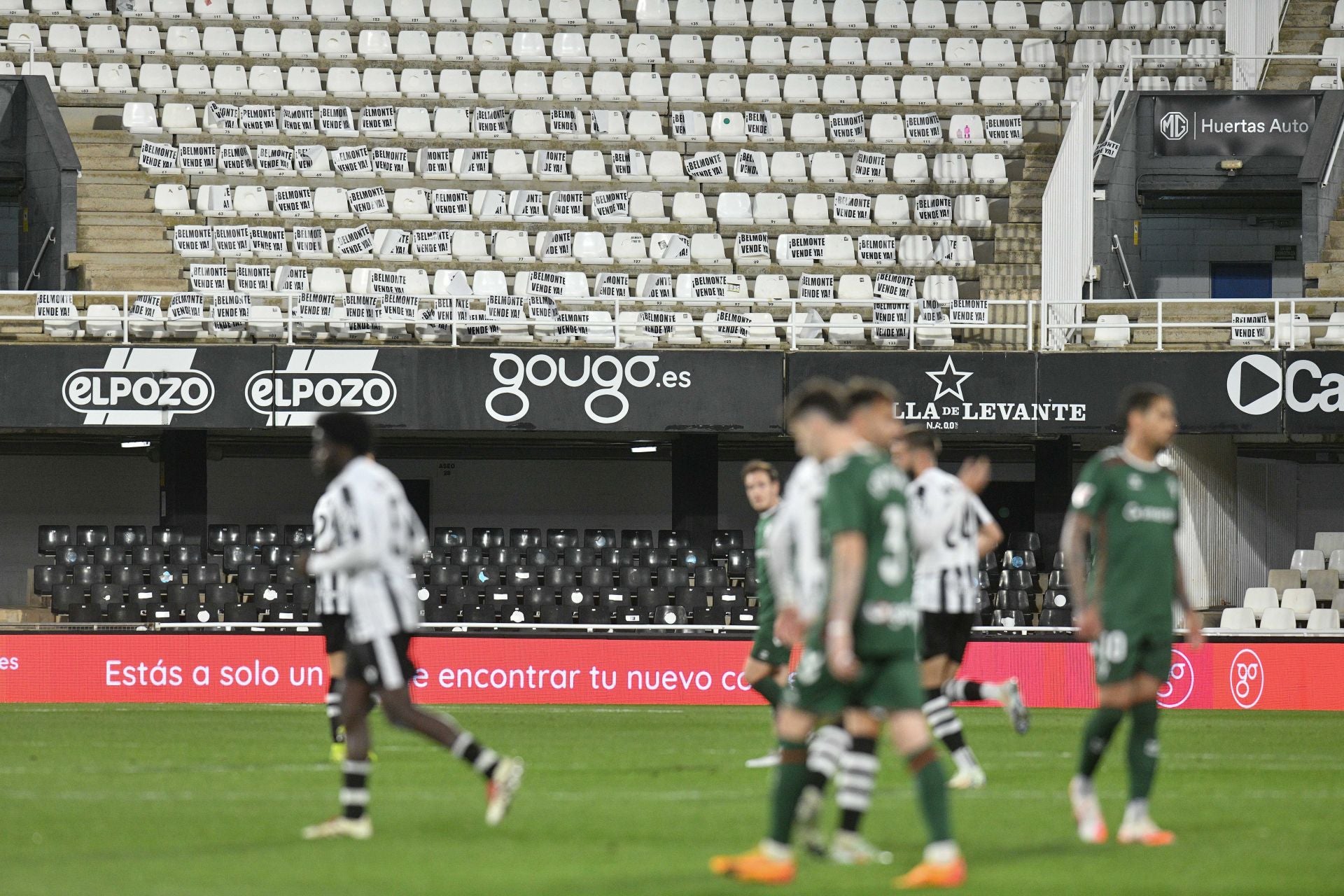 La derrota del Cartagena ante el Eibar, en imágenes