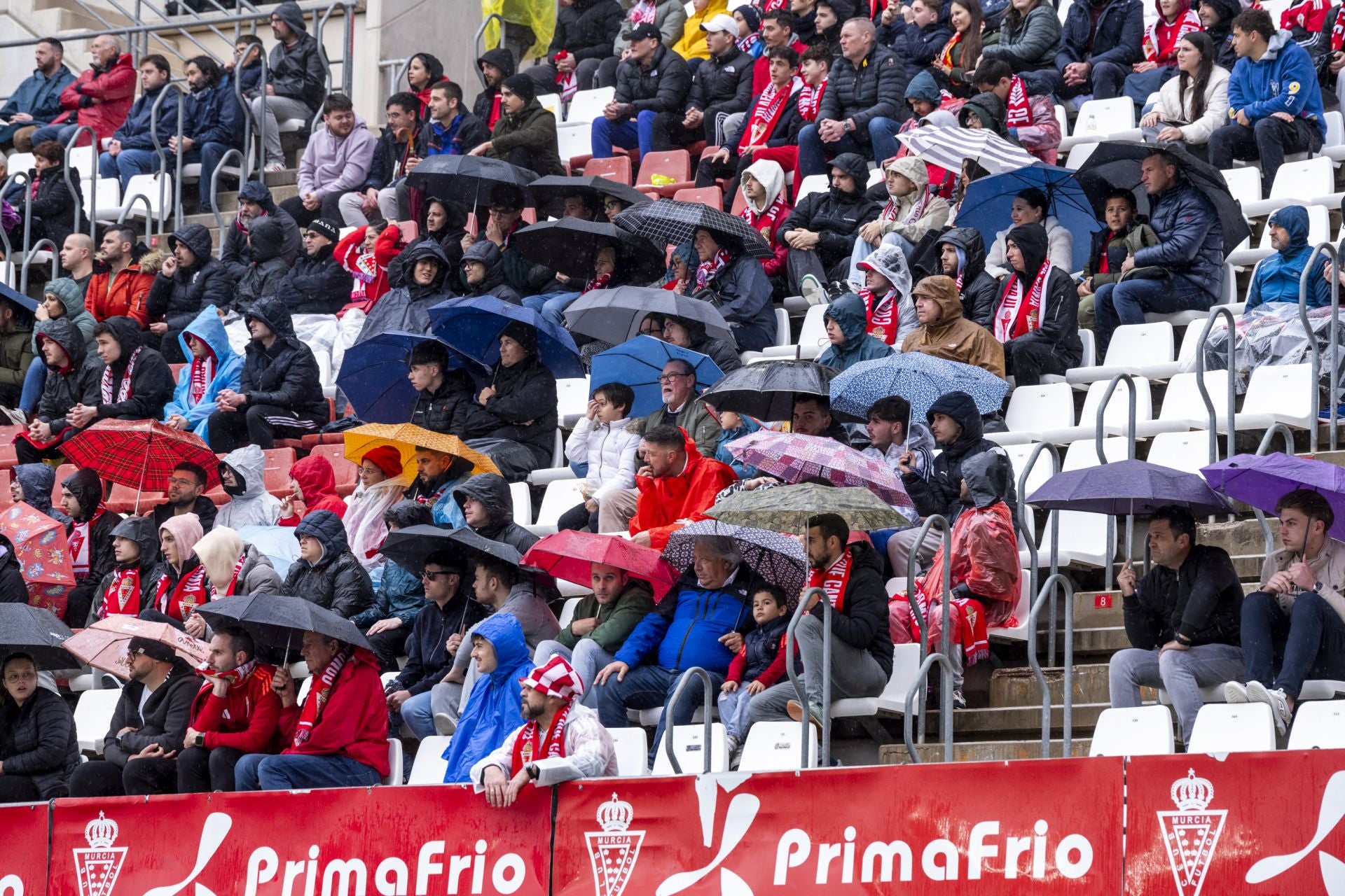 La derrota del Real Murcia frente al Ibiza, en imágenes