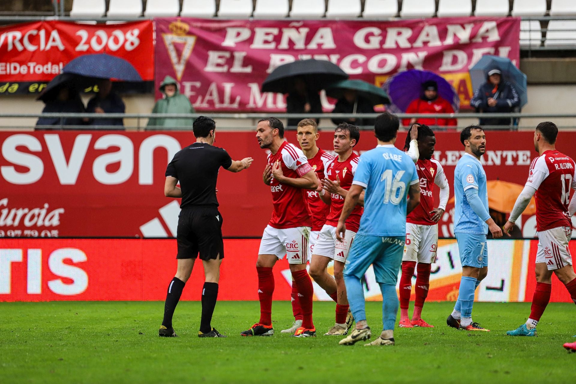 La derrota del Real Murcia frente al Ibiza, en imágenes