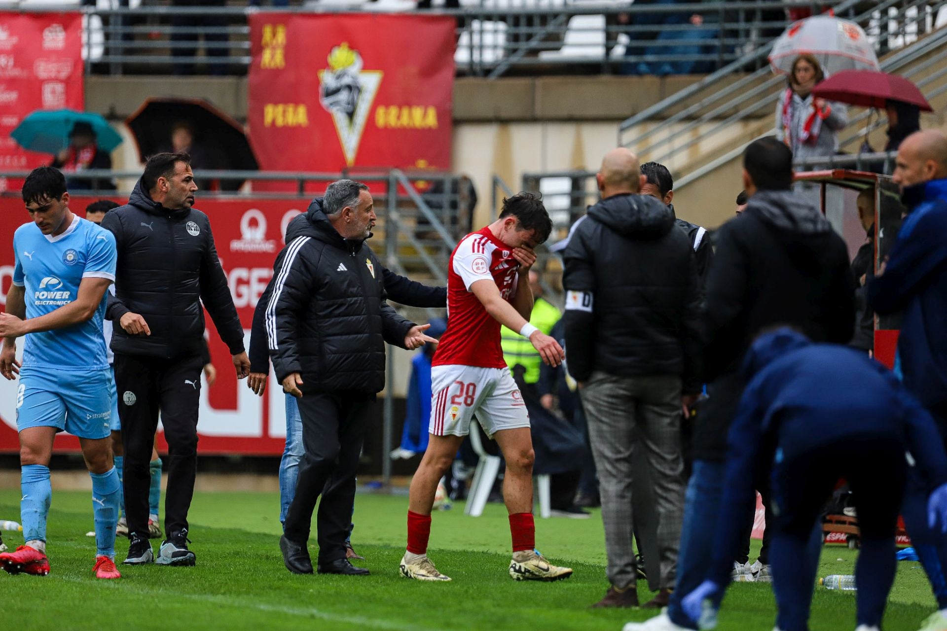 La derrota del Real Murcia frente al Ibiza, en imágenes