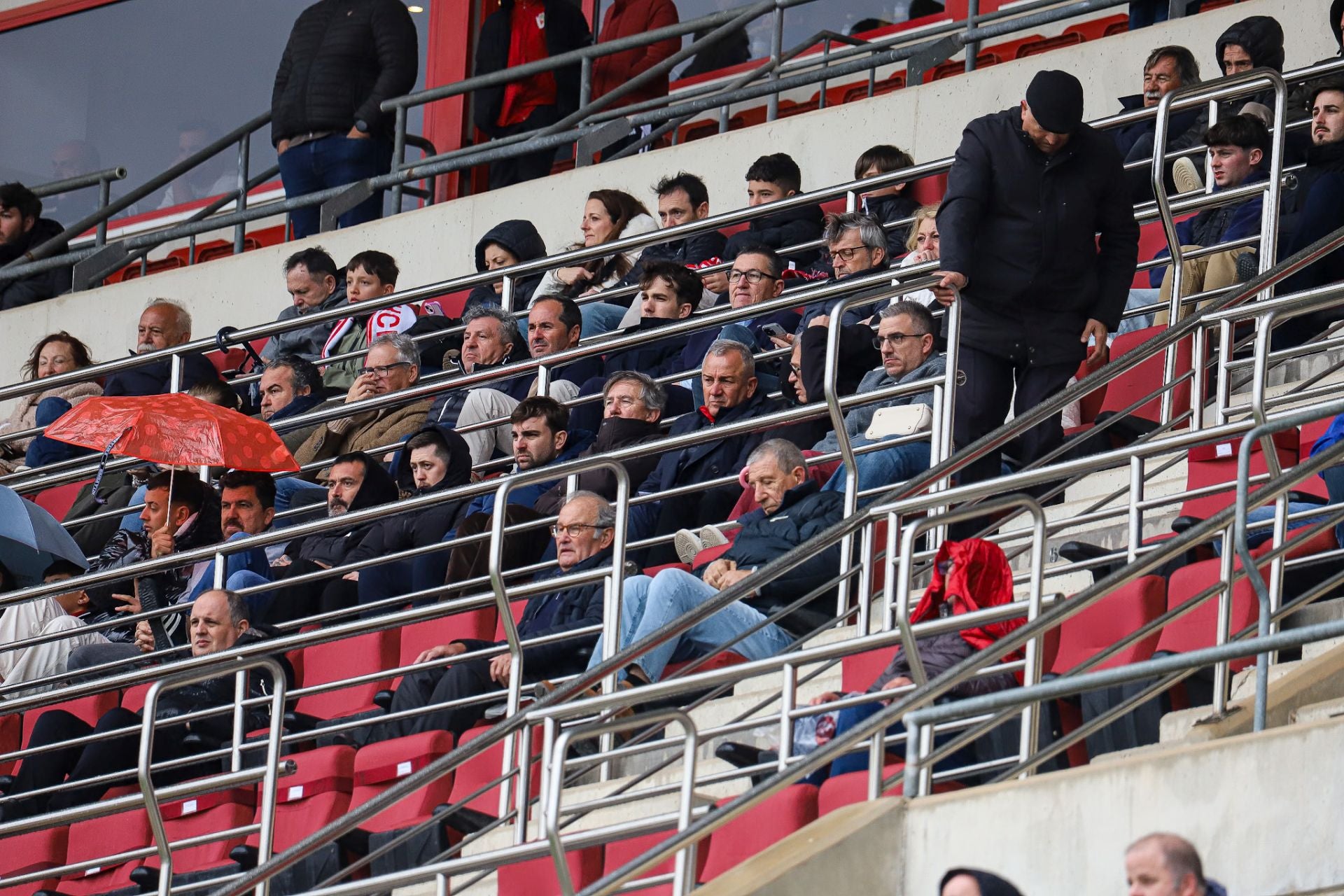 La derrota del Real Murcia frente al Ibiza, en imágenes