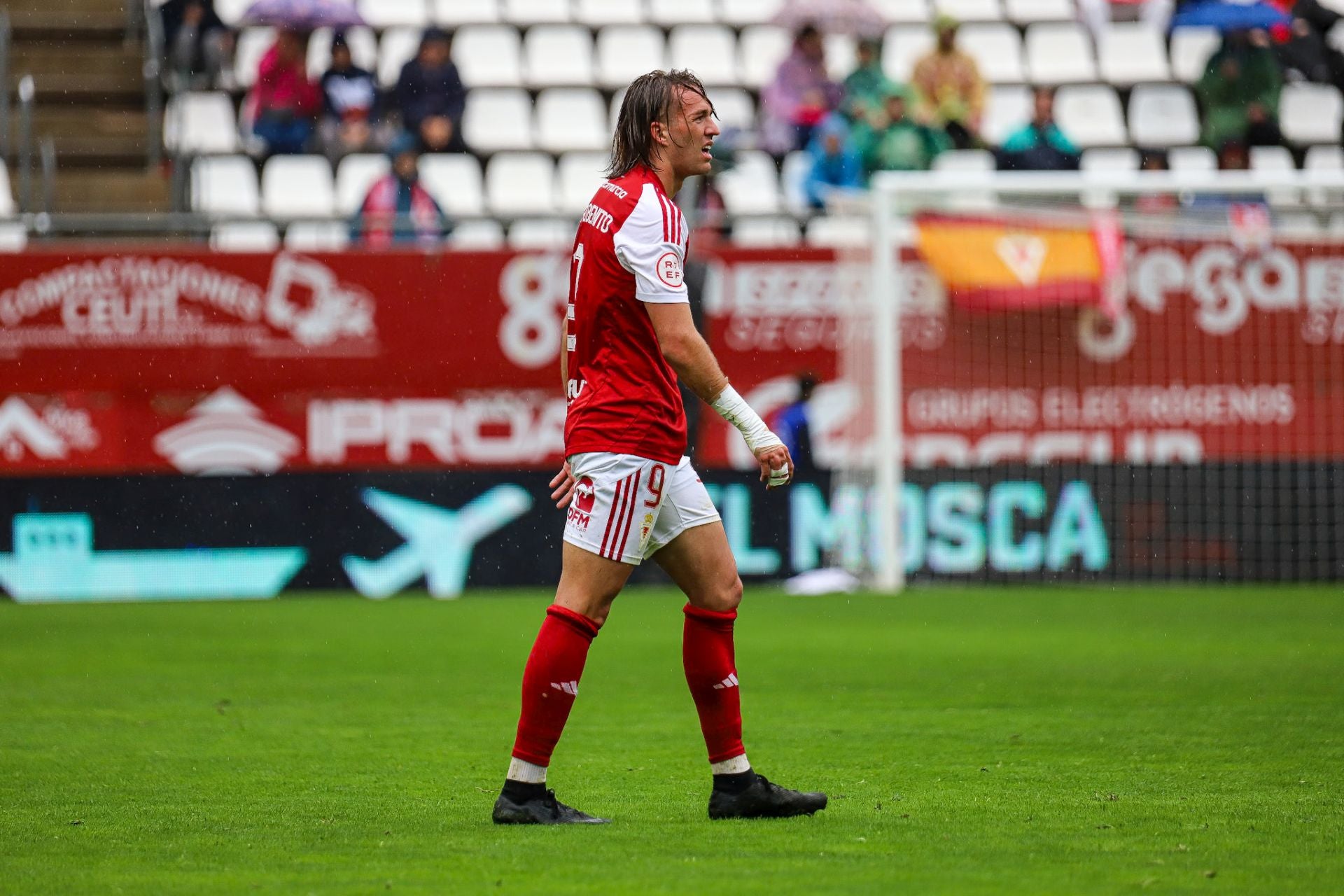 La derrota del Real Murcia frente al Ibiza, en imágenes