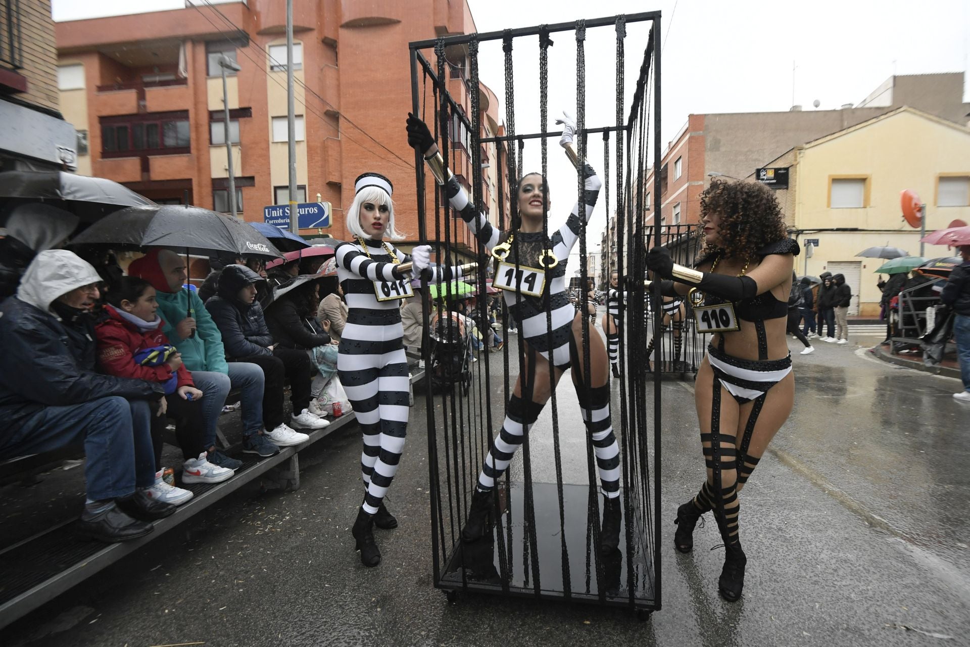 El desfile del martes del Carnaval de Cabezo de Torres, en imágenes