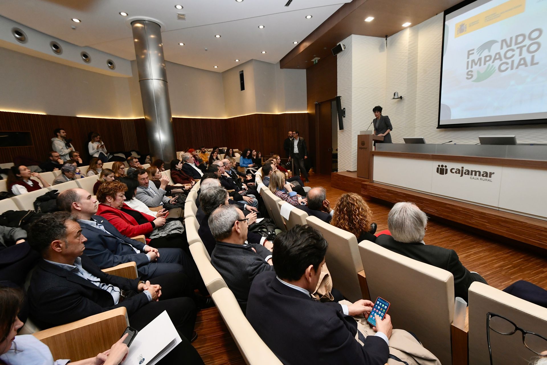 La ministra de Inclusión, Elma Saiz, acude al acto inaugural del Fondo de Impacto Social de Murcia, en imágenes