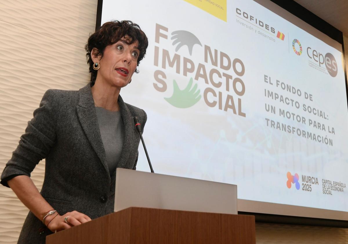 La ministra de Inclusión, Elma Saiz, acude al acto inaugural del Fondo de Impacto Social de Murcia, en imágenes