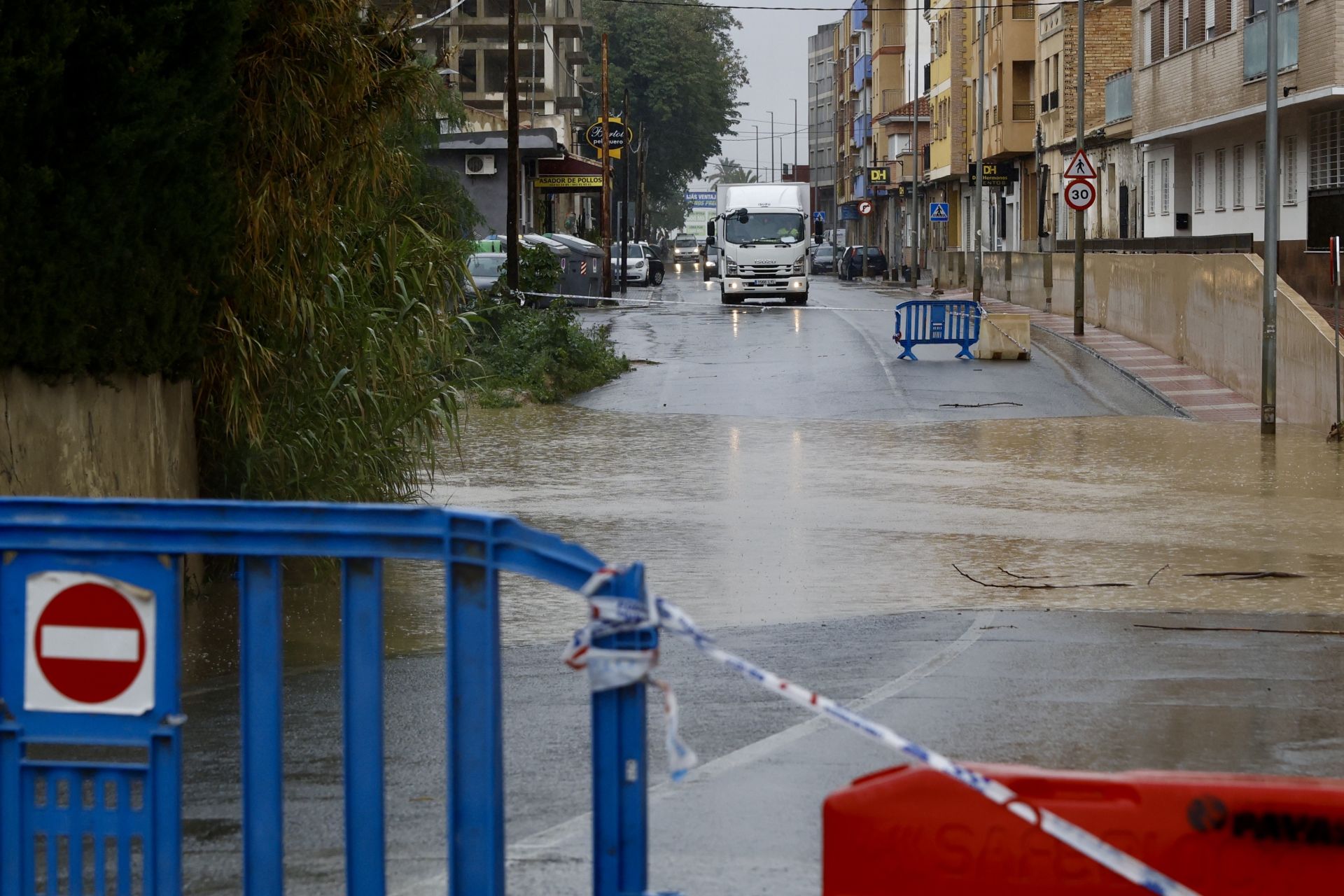 Los efectos del temporal de lluvia en la Región de Murcia, en imágenes