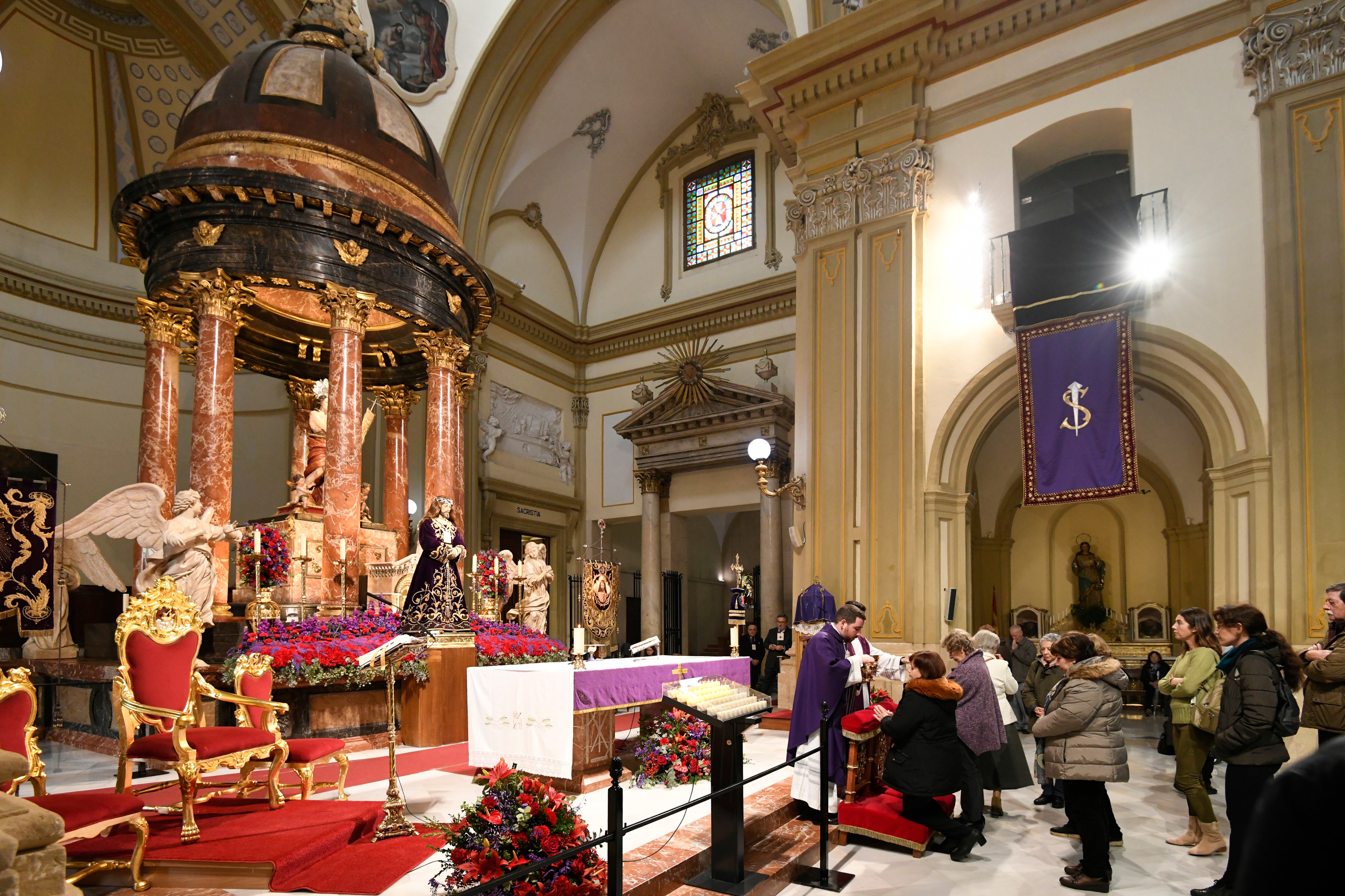 Besapié del Cristo del Rescate, en imágenes