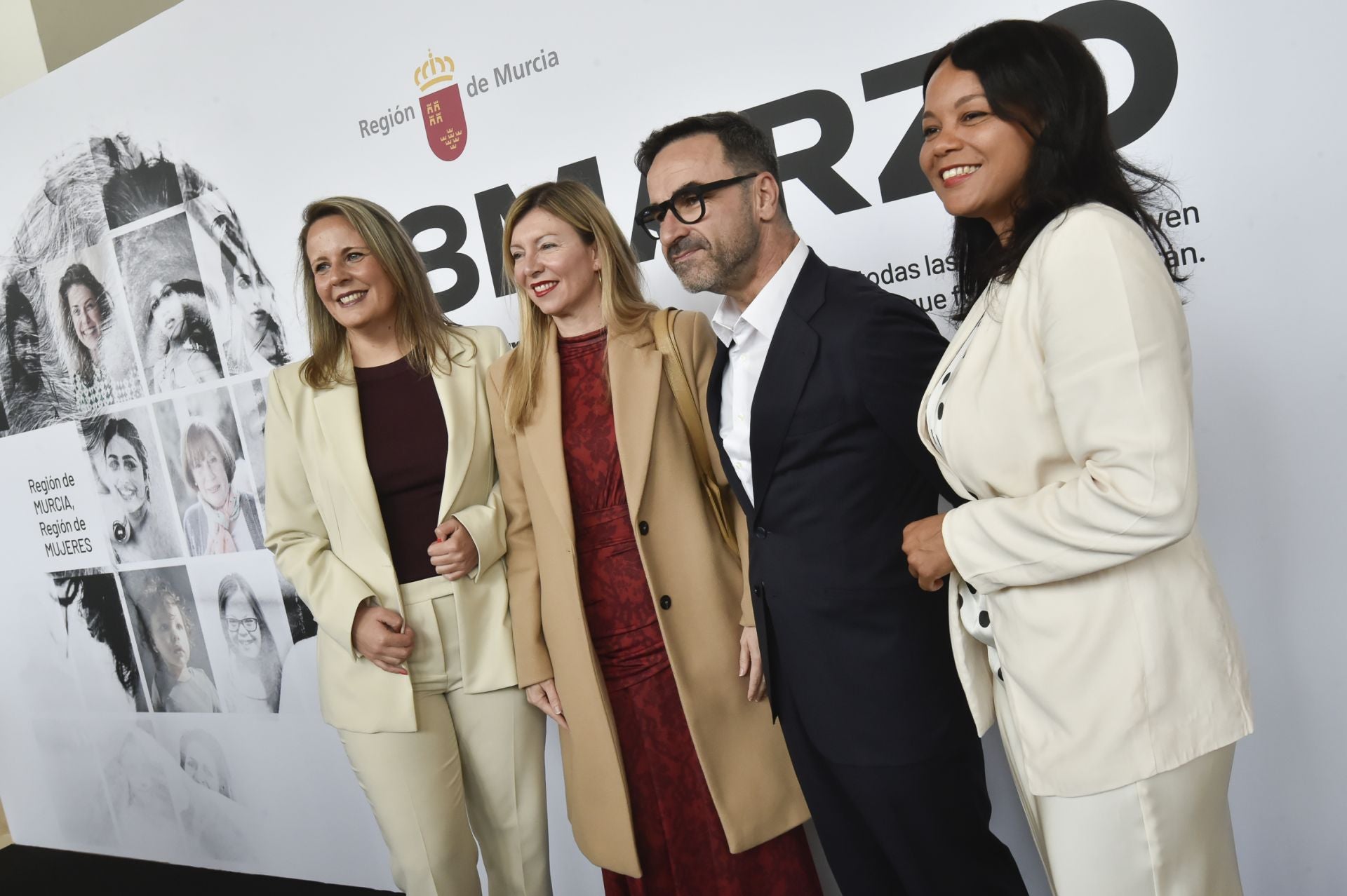 En imágenes, la entrega de los Premios 8 de Marzo de la Comunidad