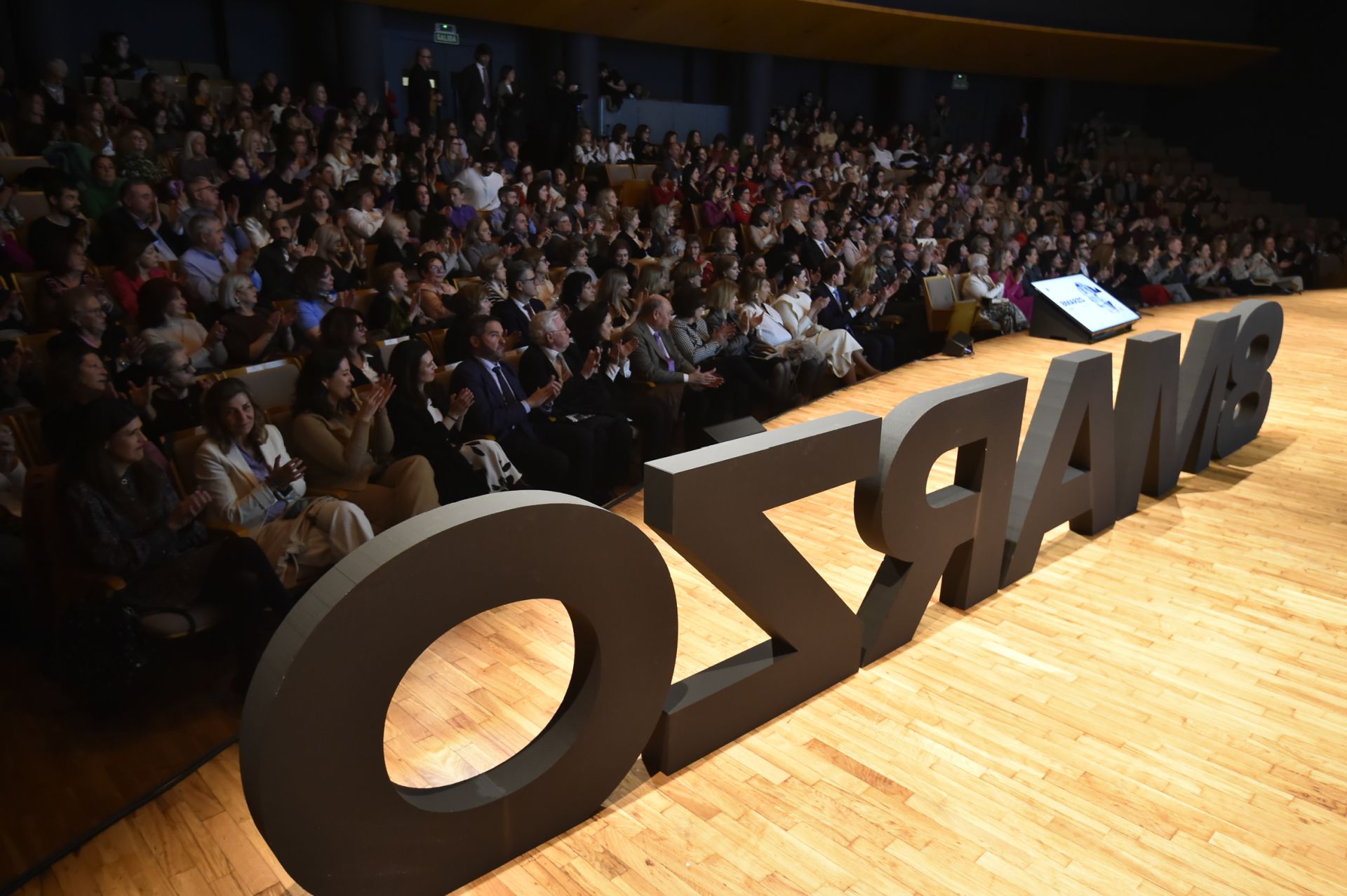 En imágenes, la entrega de los Premios 8 de Marzo de la Comunidad