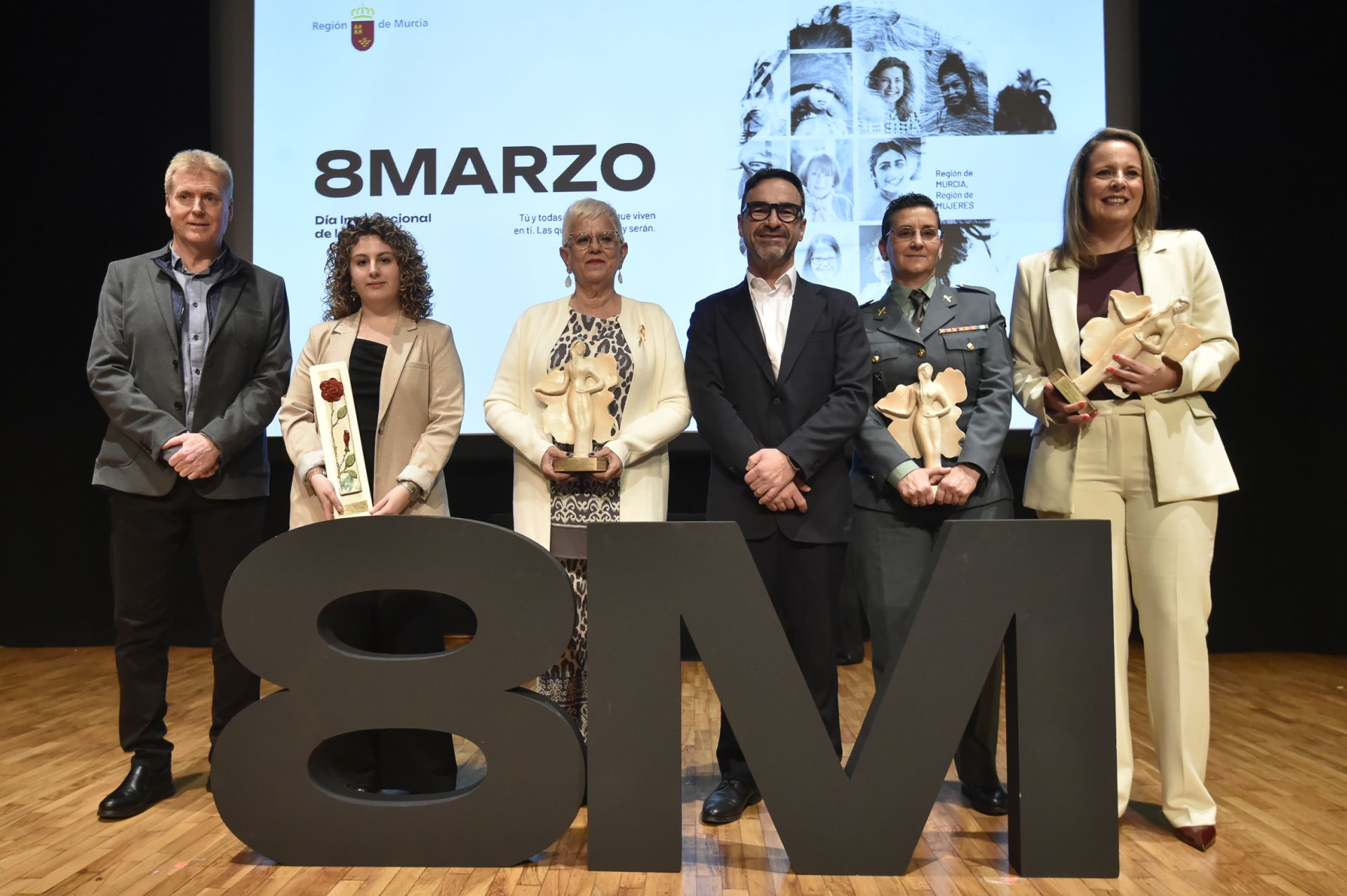 En imágenes, la entrega de los Premios 8 de Marzo de la Comunidad