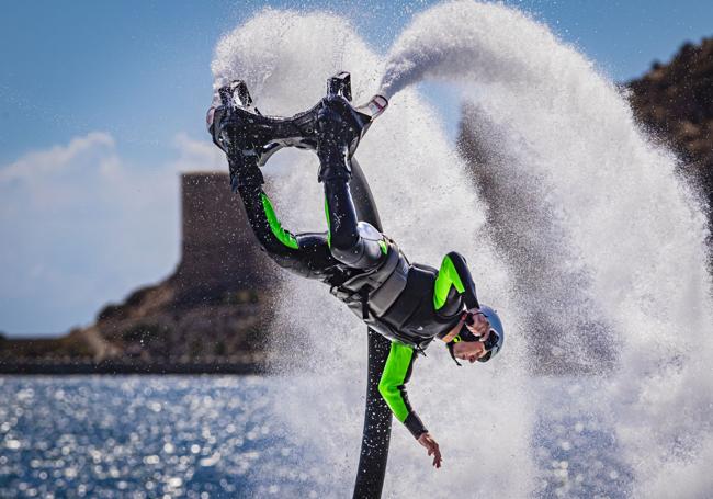 El puerto de Cartagena. Imagen nominada a los premios tomada en una de las pruebas de flysky en los últimos Juegos del Agua.