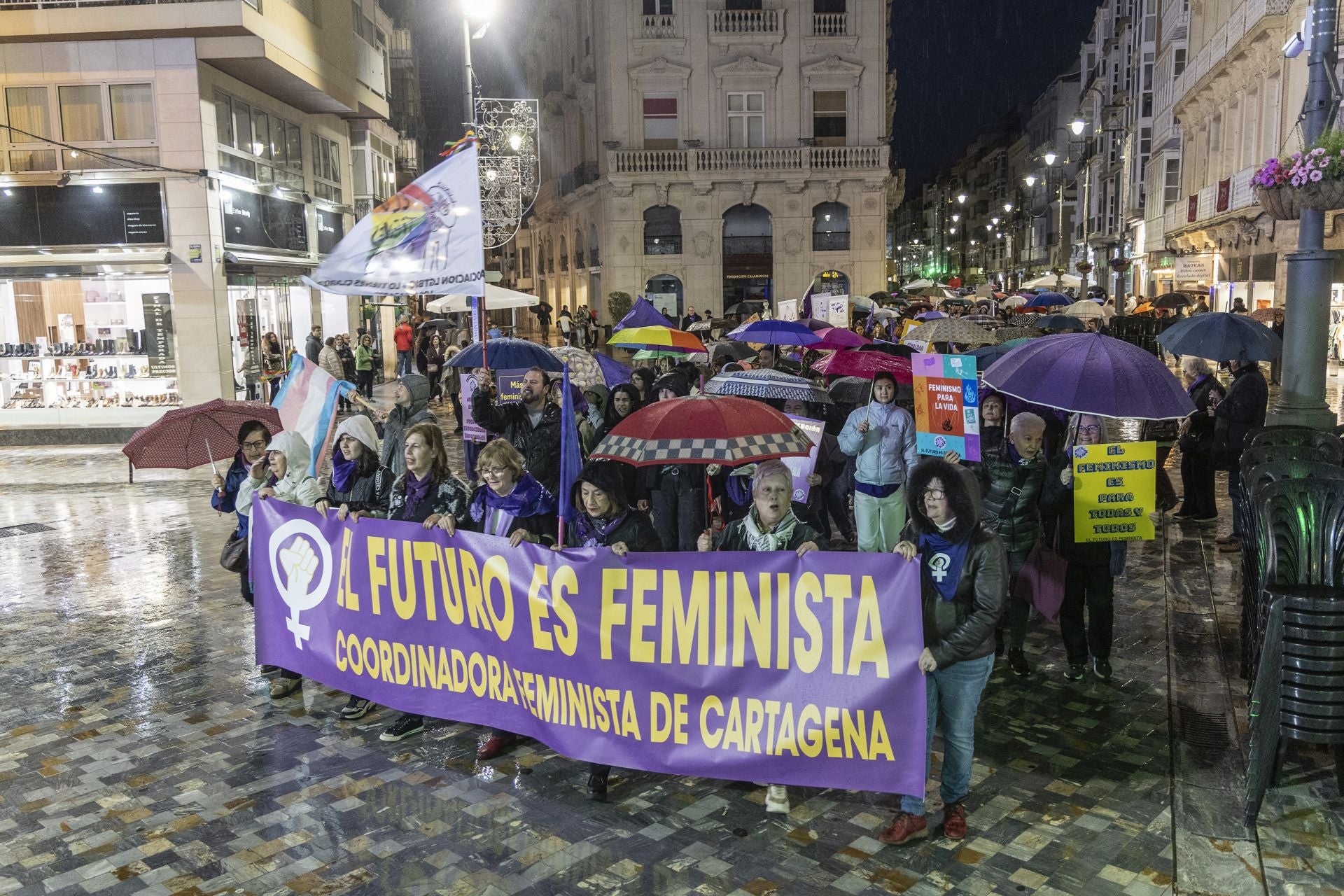 Manifestación por el 8M en Cartagena, en imágenes