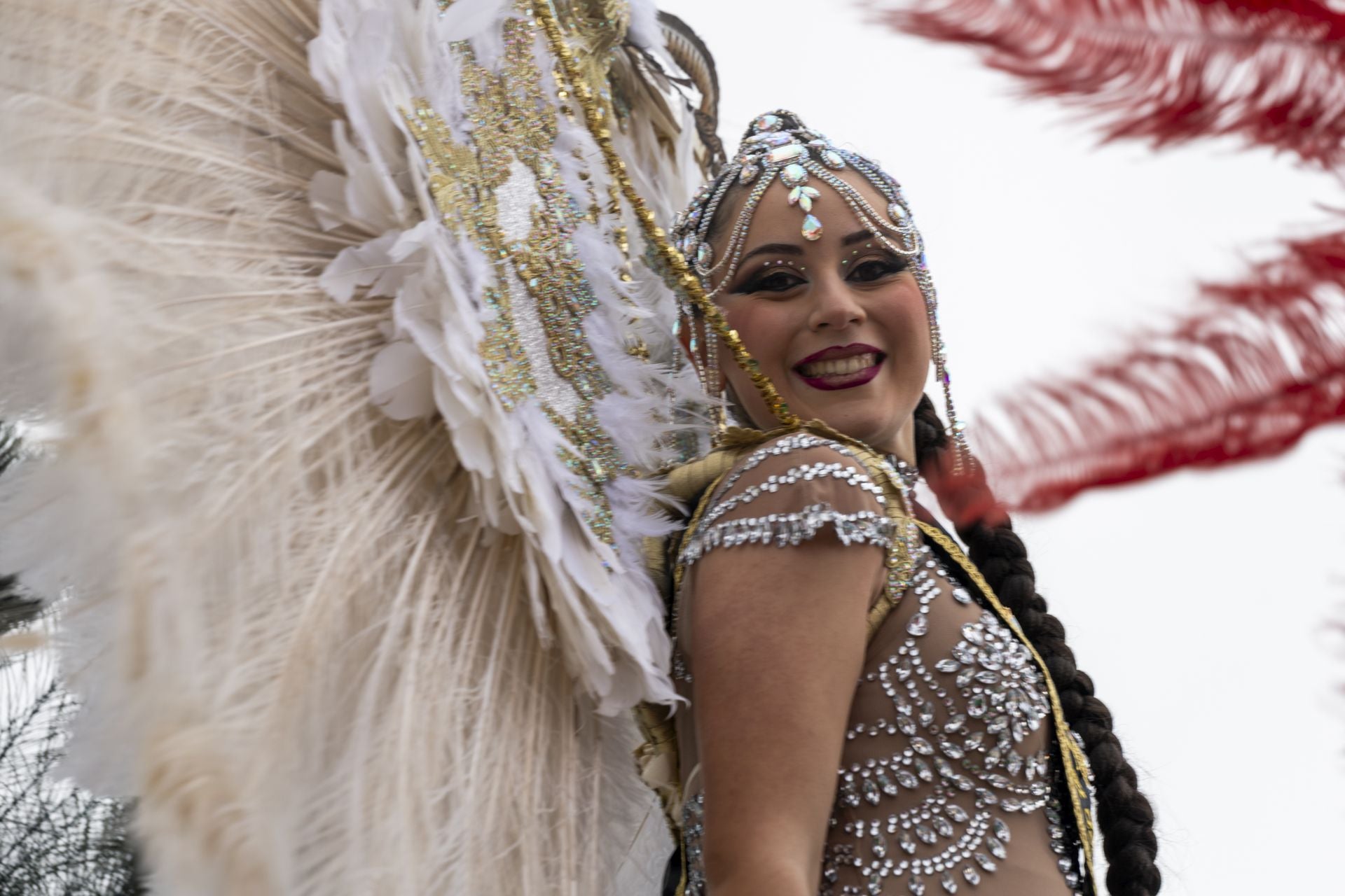 La Piñata pone el punto final al Carnaval en Llano de Brujas