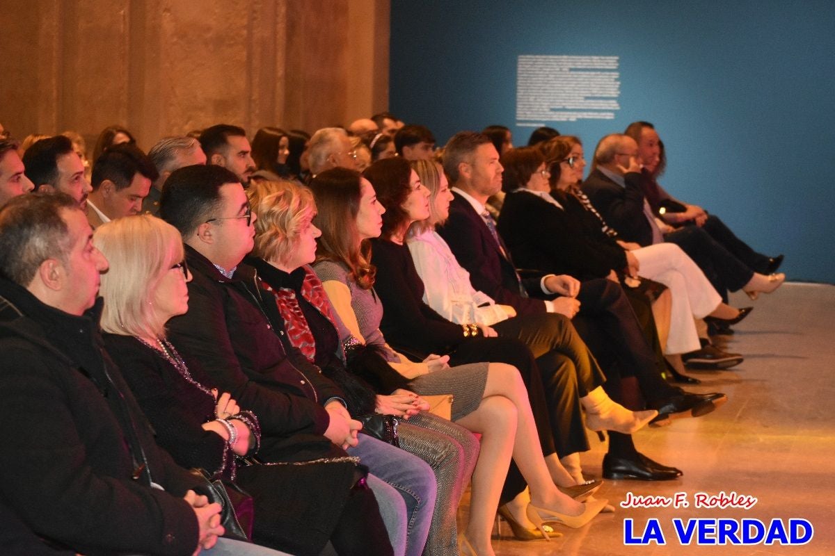 Caravaca entrega los premios y galardones del Día de la Mujer