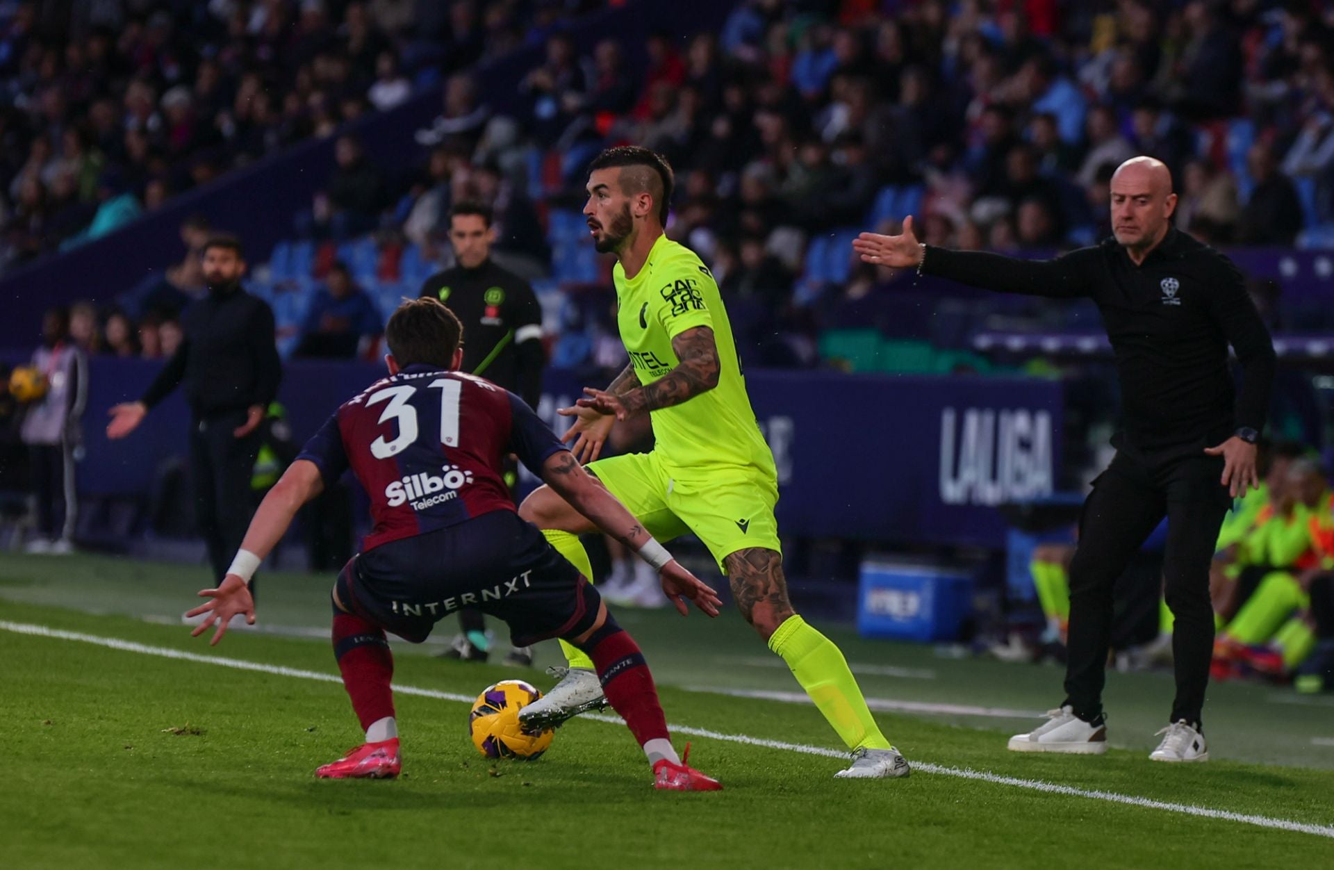 La derrota del Cartagena frente al Levante, en imágenes