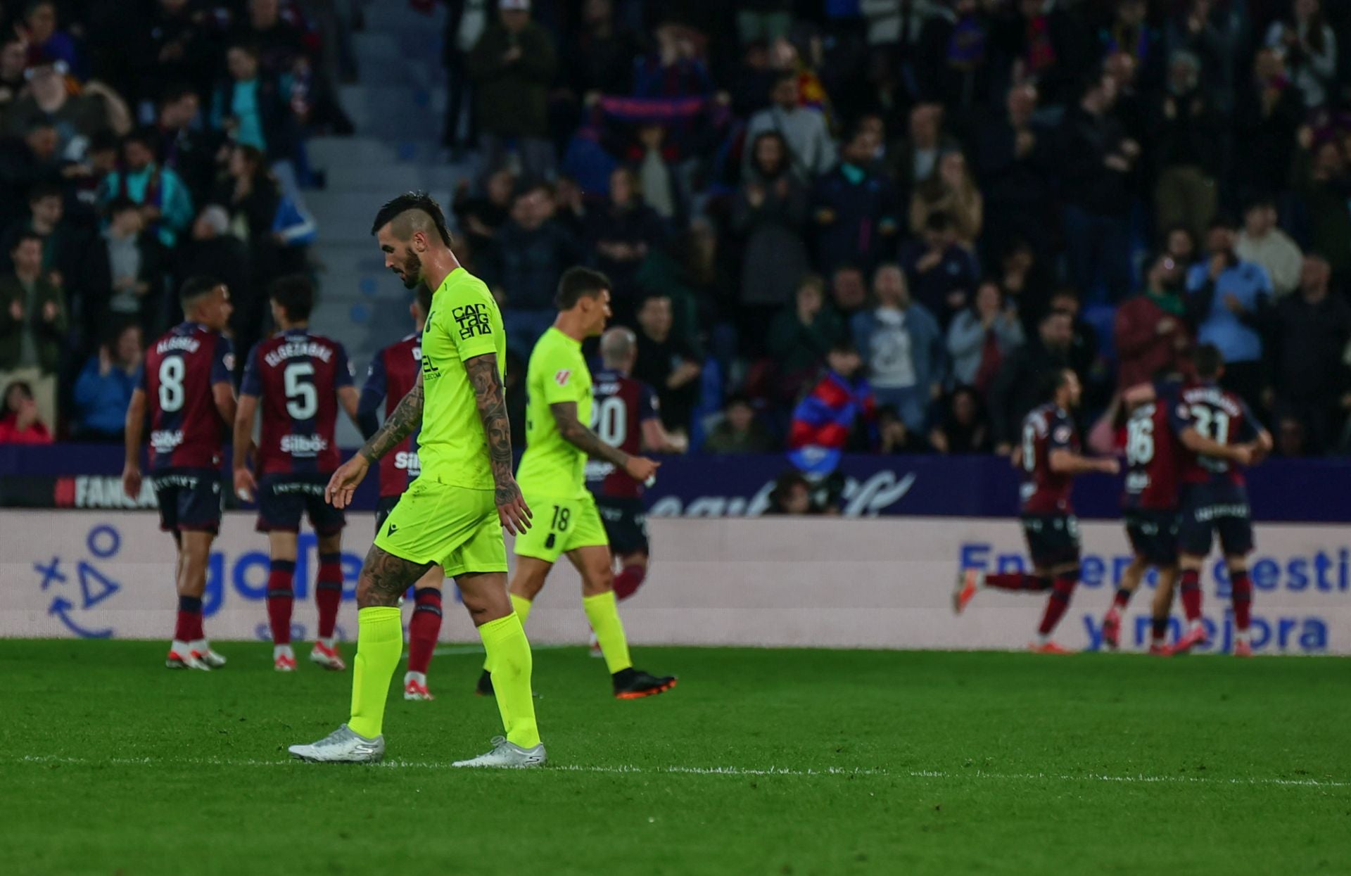 La derrota del Cartagena frente al Levante, en imágenes