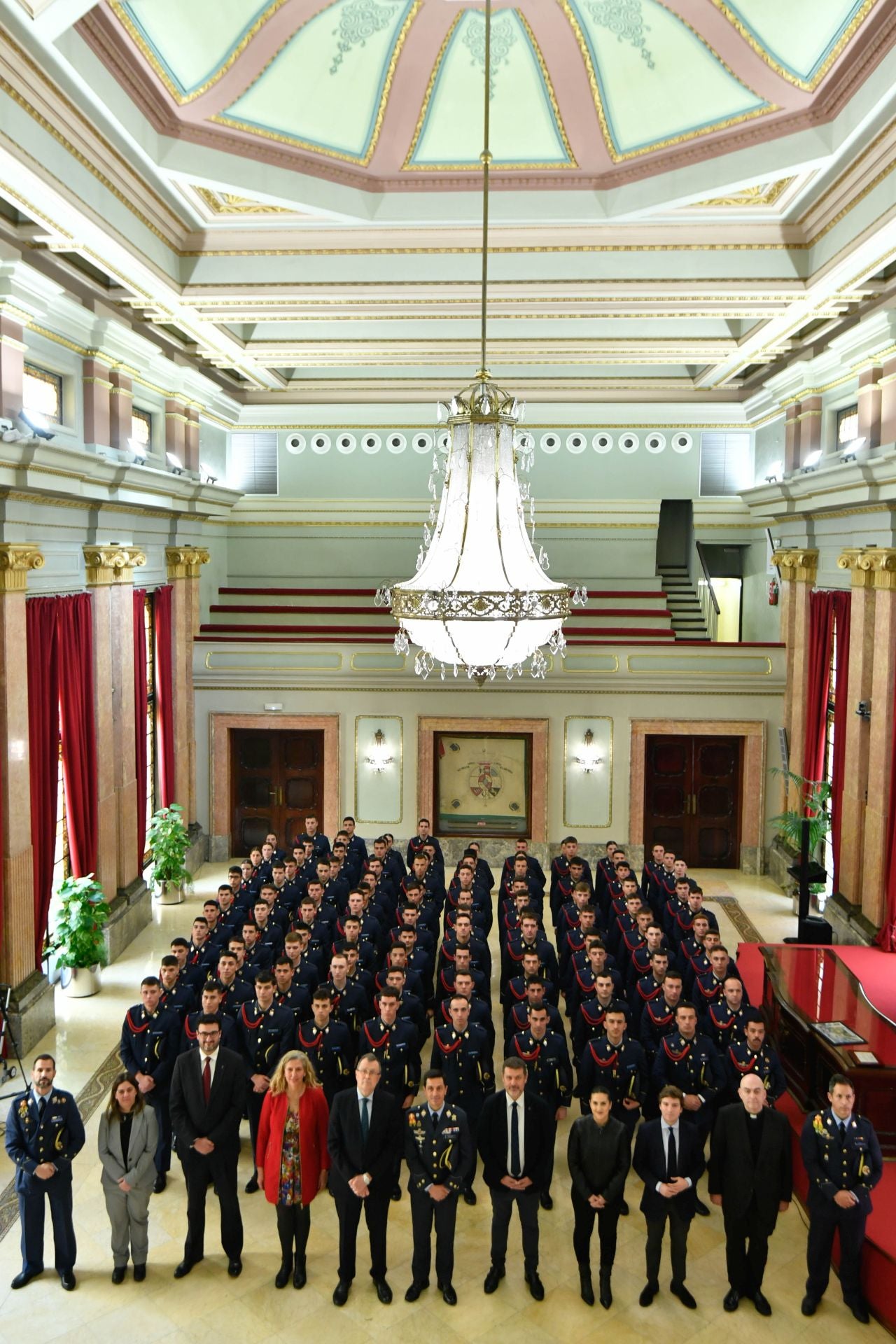 Visita de los alumnos de la AGA al Ayuntamiento de Murcia, en imágenes
