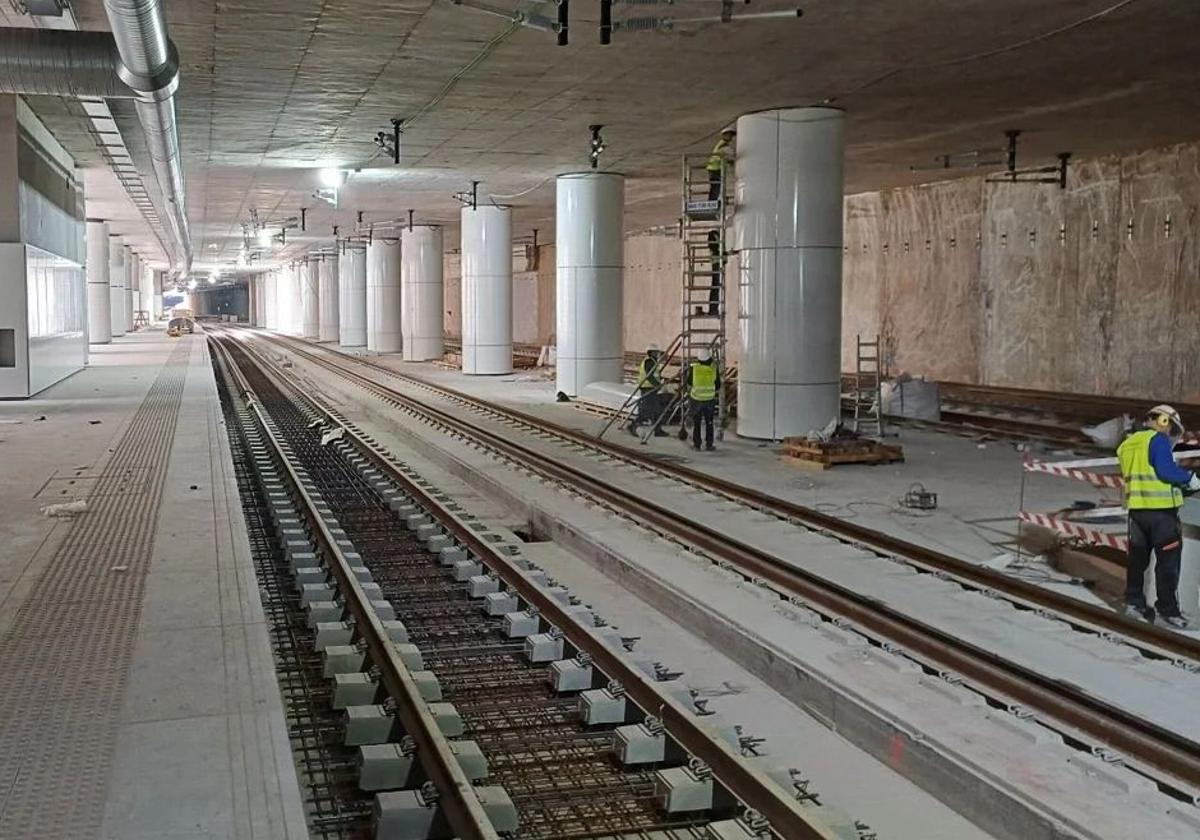 Obras en la estación de trenes de Murcia, en una imagen de archivo.