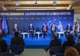 El 'Foro del conocimiento: las oportunidades de la nueva industria' de Cartagena, en imágenes