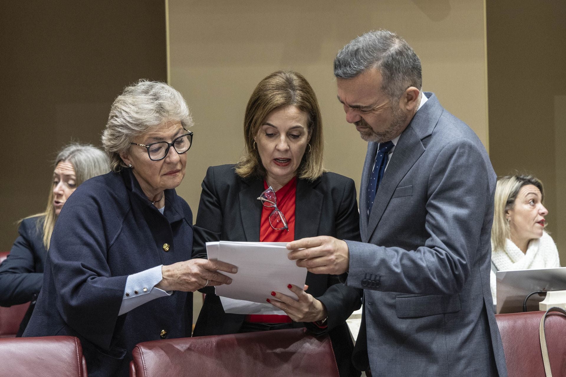 El Pleno de la Asamblea Regional de este martes, en imágenes