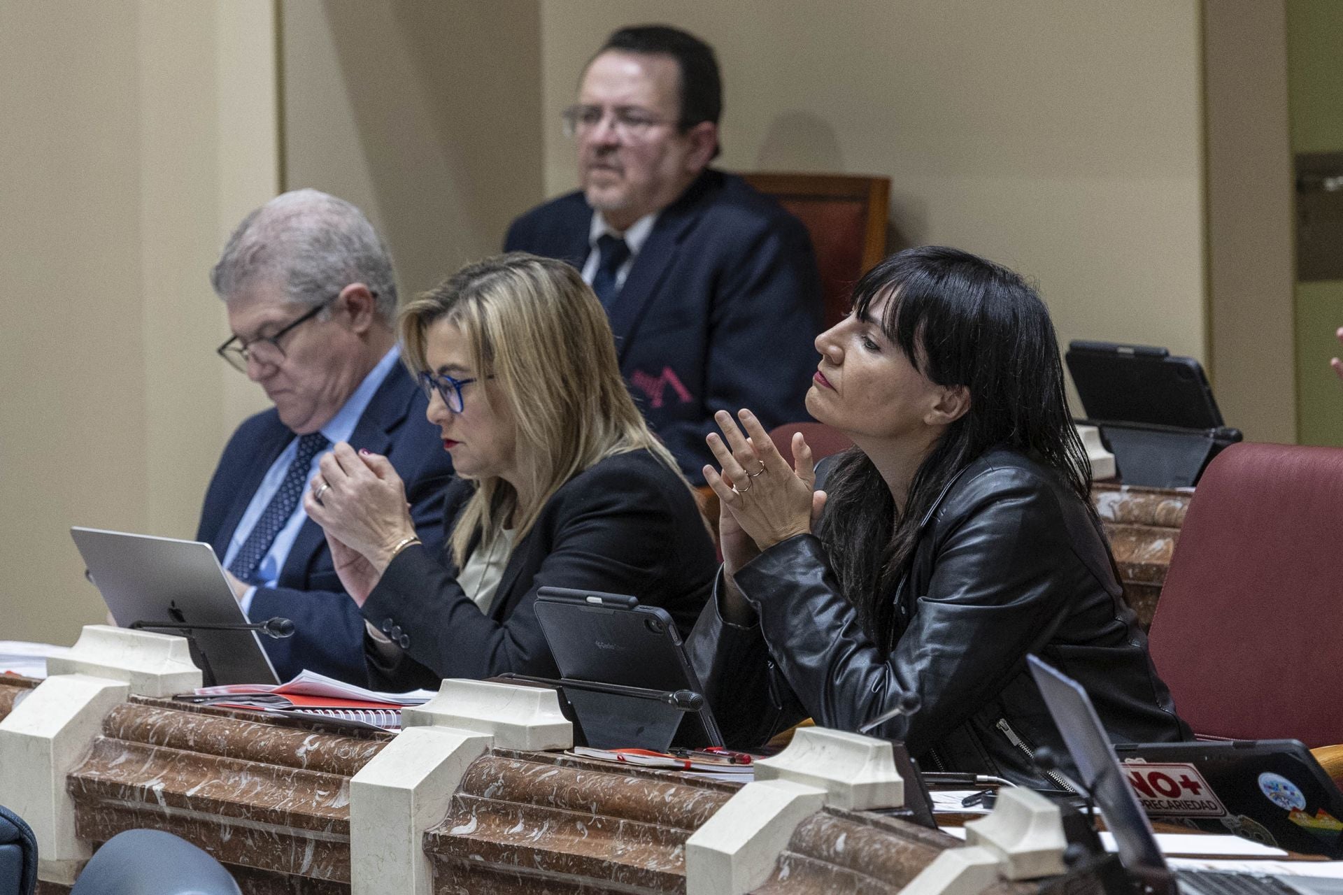 El Pleno de la Asamblea Regional de este martes, en imágenes