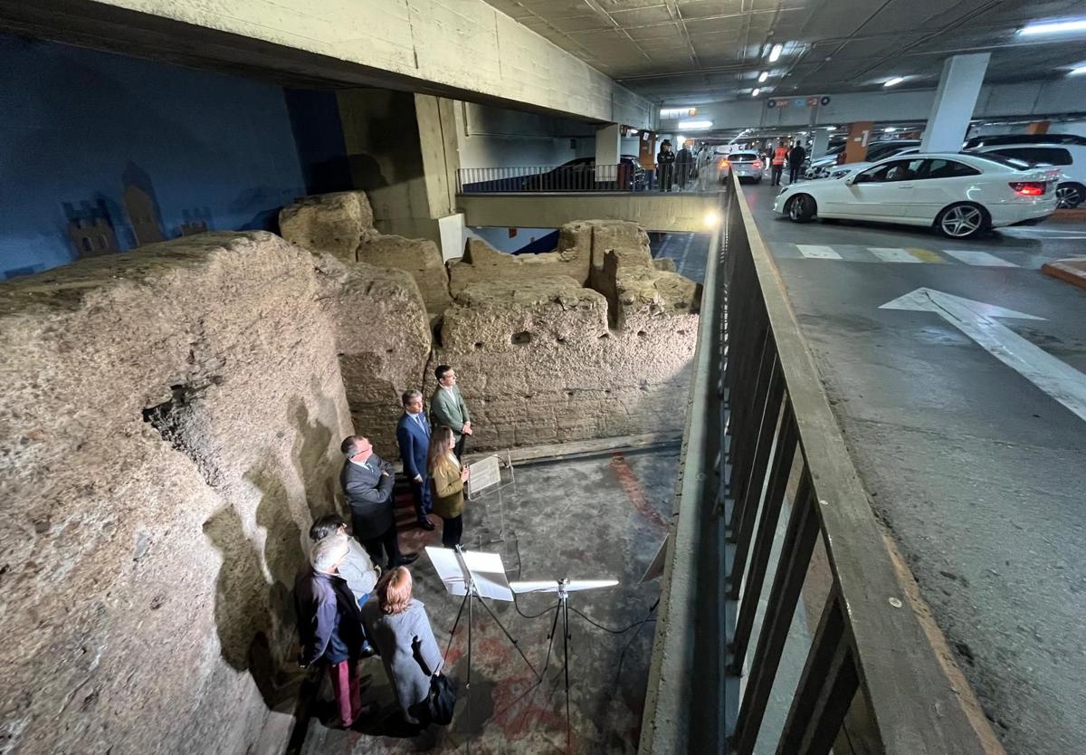 La muralla del parking de la Glorieta, este martes.