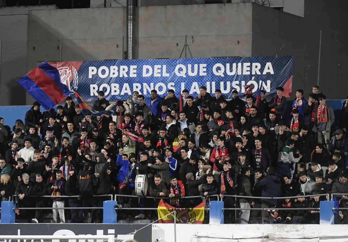 Aficionados en La Constitución en una imagen de archivo.